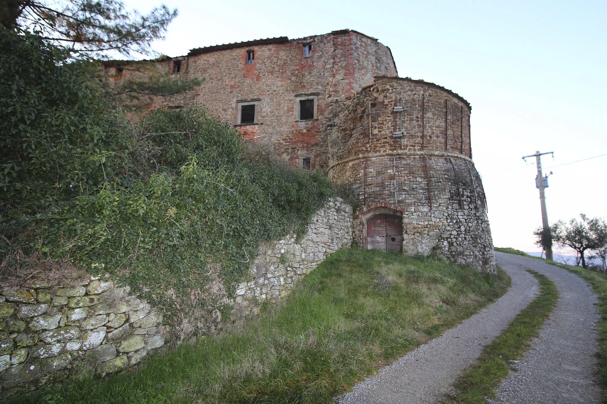 Photo showing: Castle Castello di Rapale, Rapale, hamlet of Bucine, Province of Arezzo, Tuscany, Italy