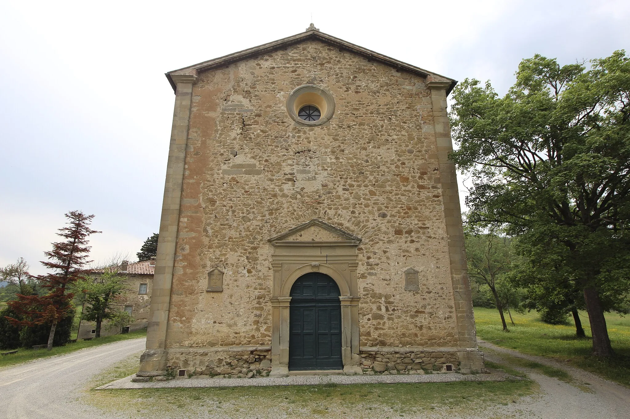 Photo showing: Church San Donnino in Santa Maria della Croce (also: Donnino in Val di Pierle or Chiesa della Madonna della Croce), Gragnetti, territory of Cortona, Province of Arezzo, Tuscany, Italy