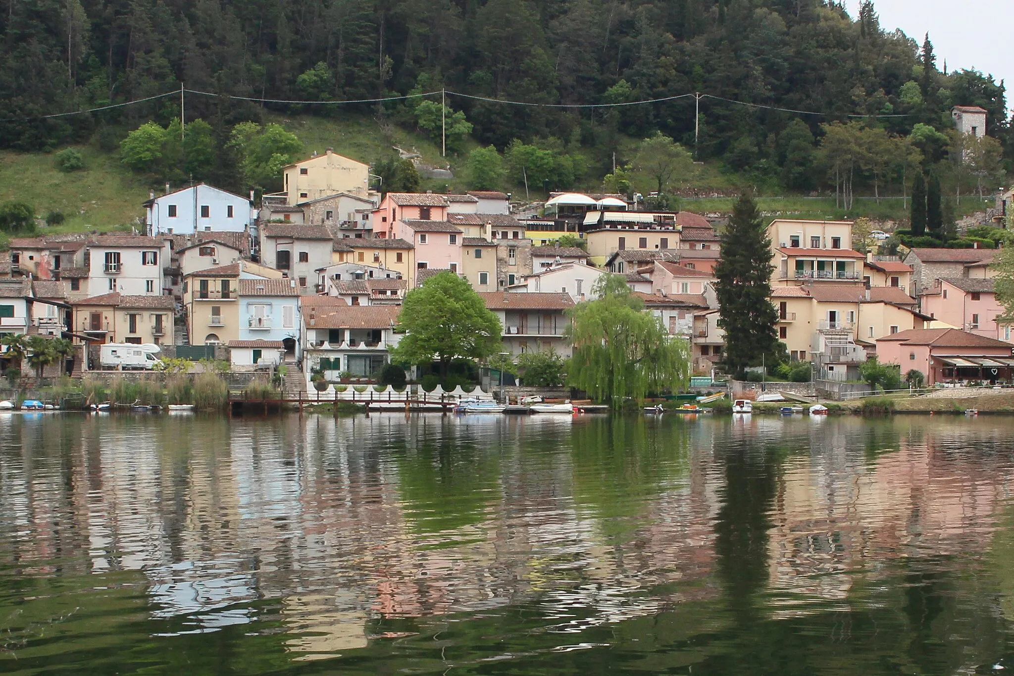 Photo showing: Piediluco, hamlet of Terni, Umbria, Italy