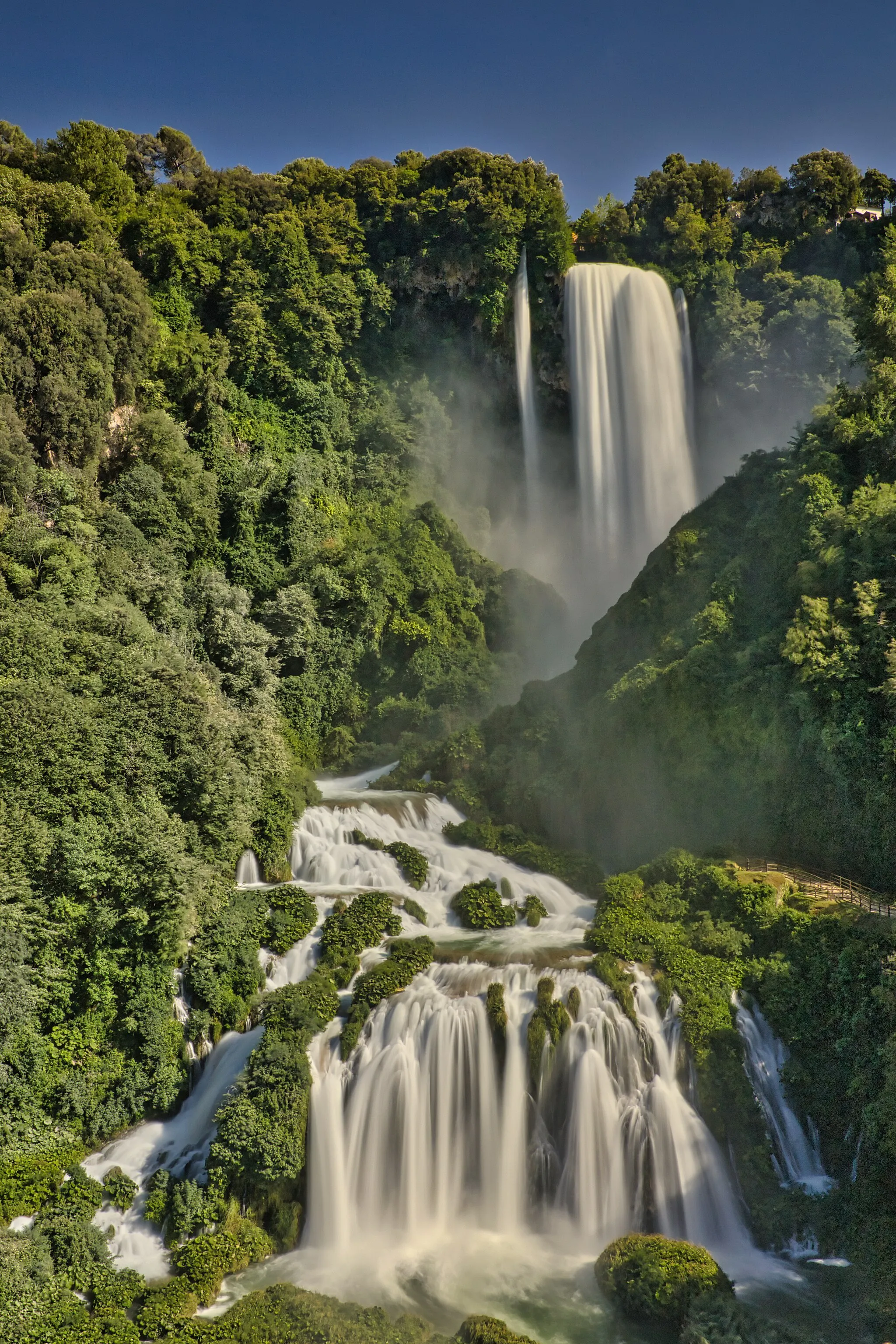 Photo showing: Bassa Valnerina: Monte Fionchi - Cascata delle Marmore (Q55714270)