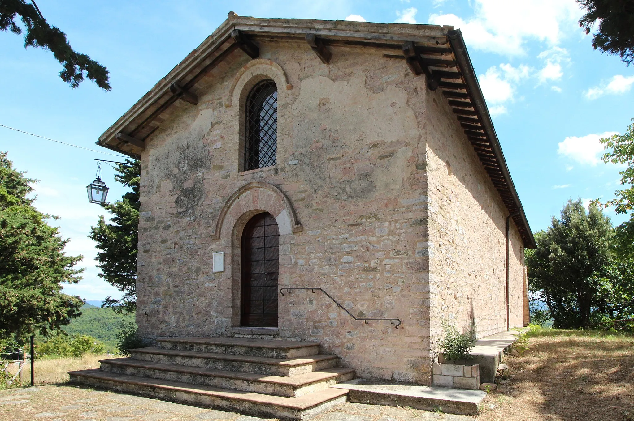 Photo showing: Church Natività di Maria, Armenzano, hamlet of Assisi, Province of Perugia, Umbria, Italy