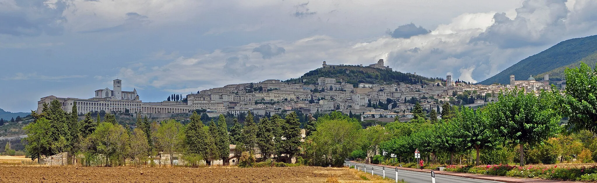 Photo showing: Panorama di Assisi, (PG) Umbria, agosto 2012