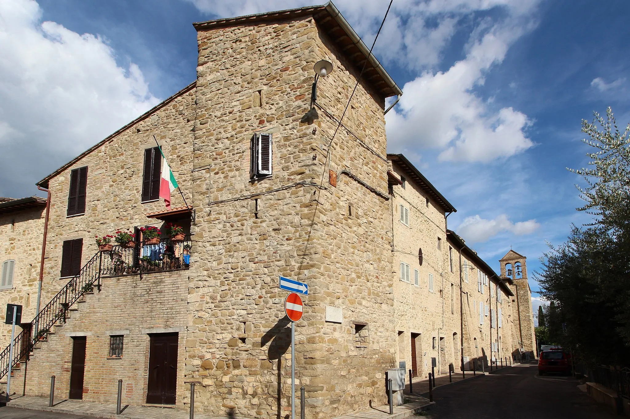 Photo showing: Palazzo, hamlet of Assisi, Province of Perugia, Umbria, Italy