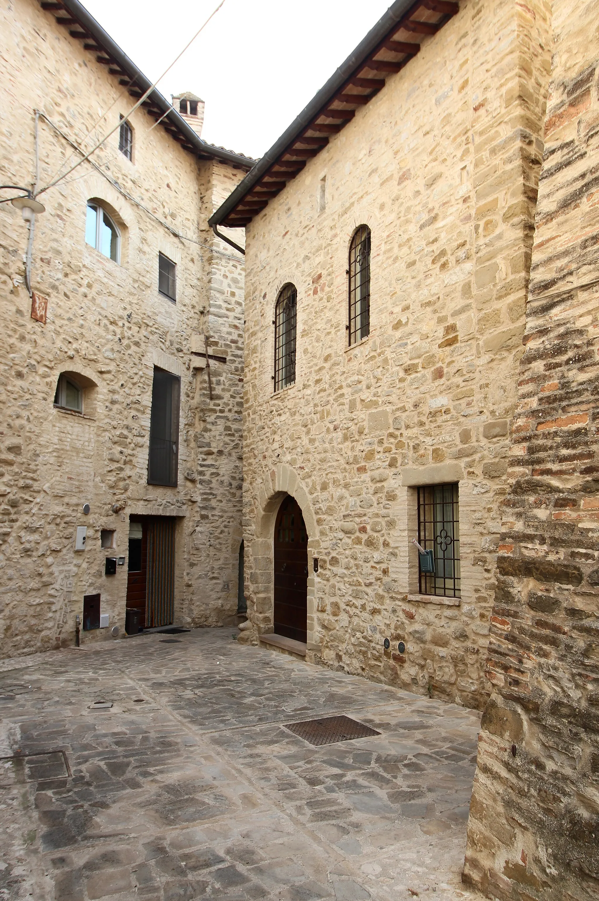 Photo showing: Palazzo, hamlet of Assisi, Province of Perugia, Umbria, Italy