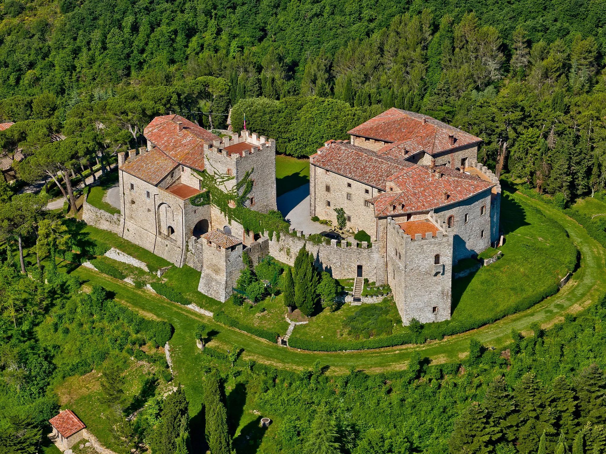 Photo showing: Castello di Montegiove sul confine storico tra Orvieto e Perugia nel cuore verde del Umbria