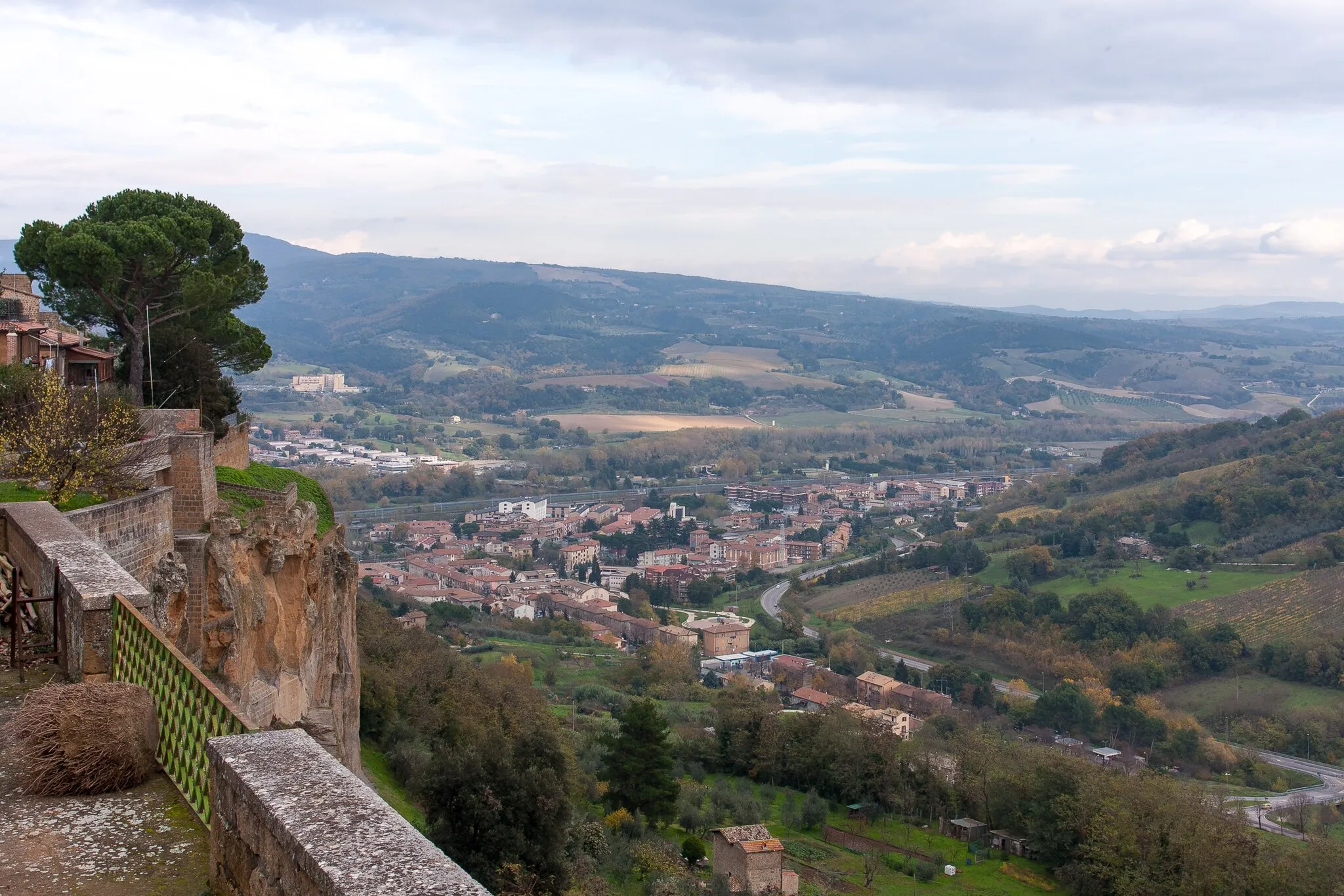 Photo showing: Landscape view / Orvieto, Italy