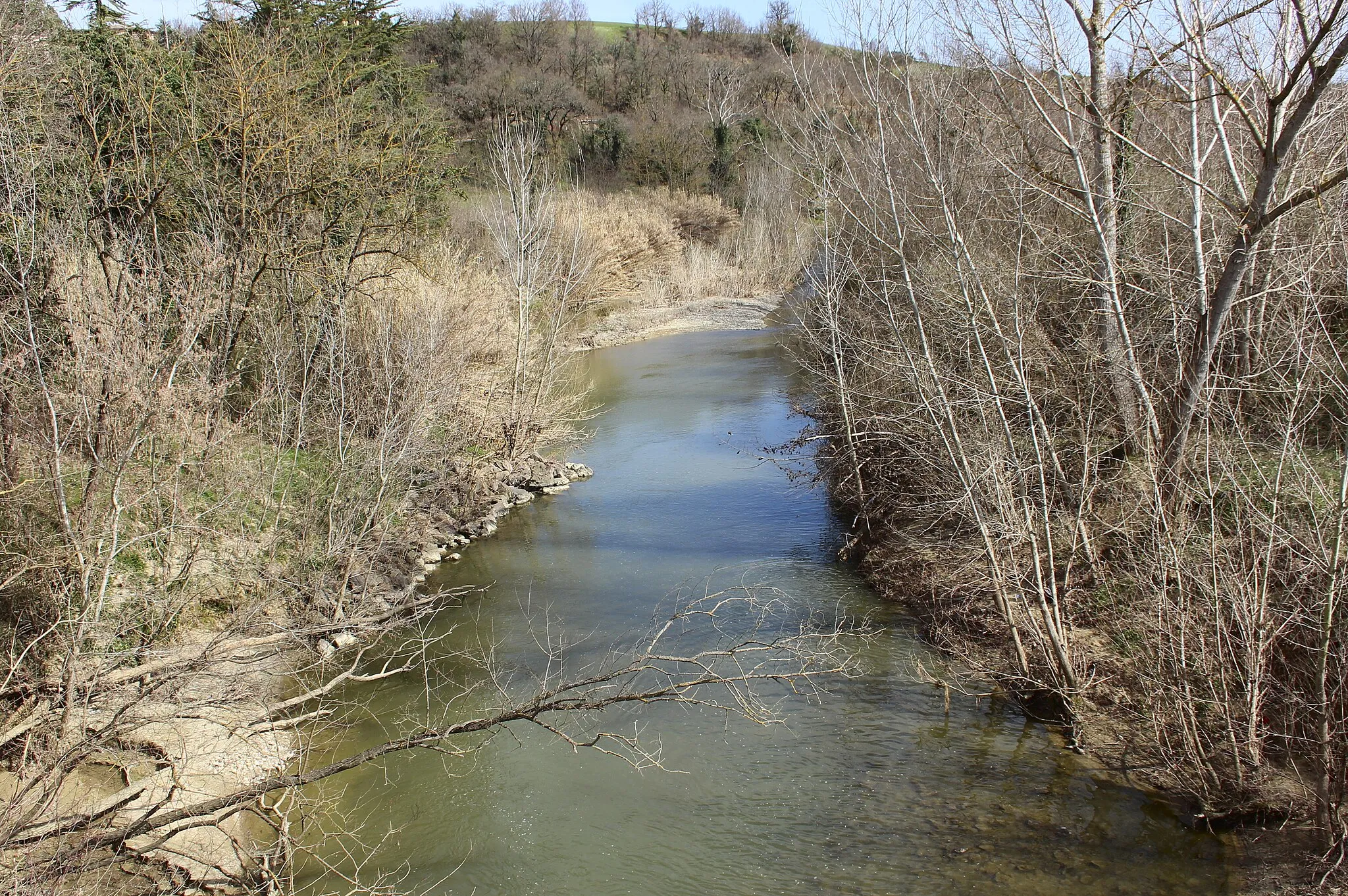 Photo showing: The Nestore river near Morcella, hamlet of Marsciano, Province of Perugia, Umbria, Italy
