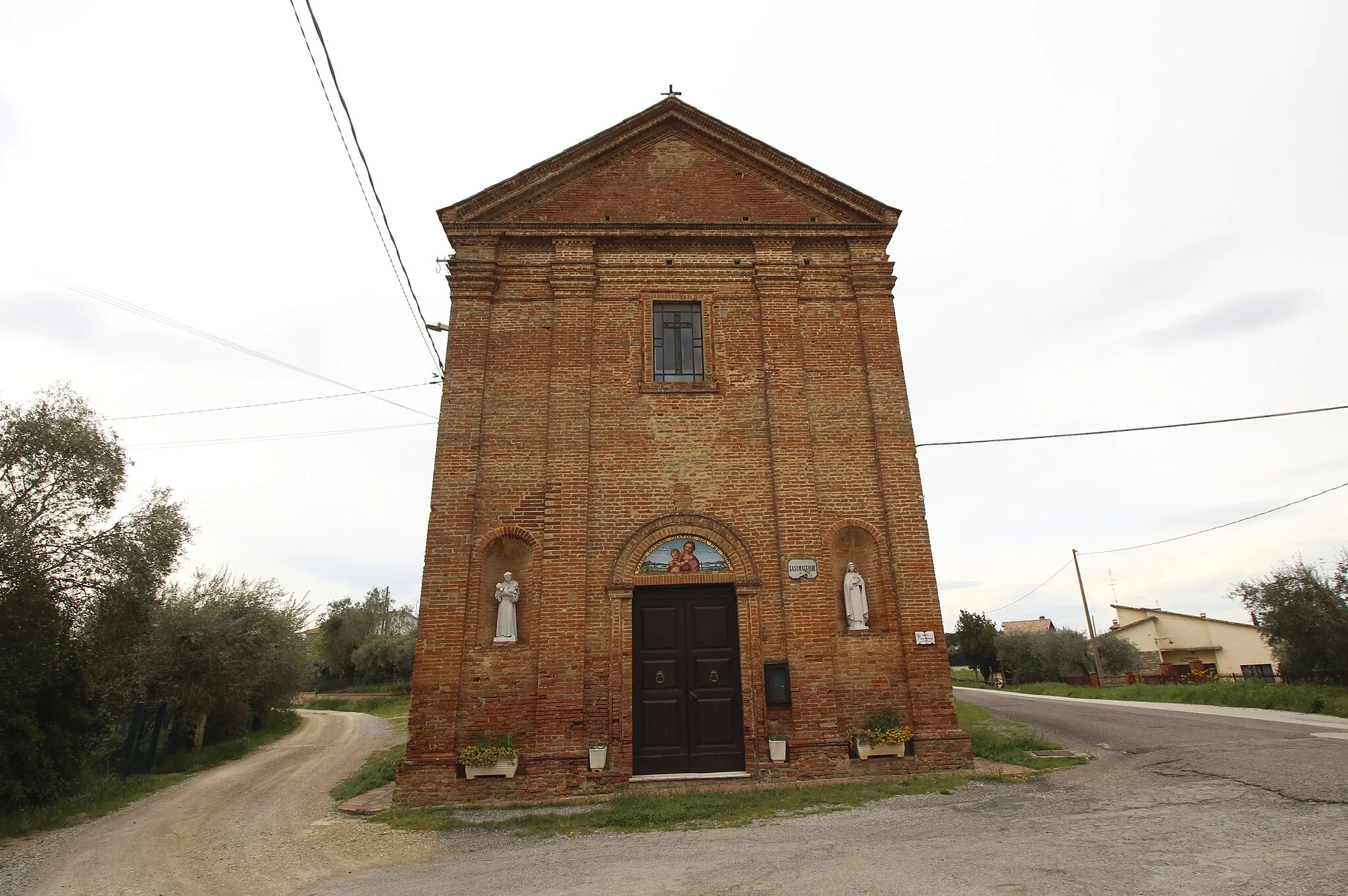 Photo showing: Church Santa Maria delle Grazie, Casamaggiore, hamlet of Castiglione del Lago, Province of Perugia, Umbria, Italy