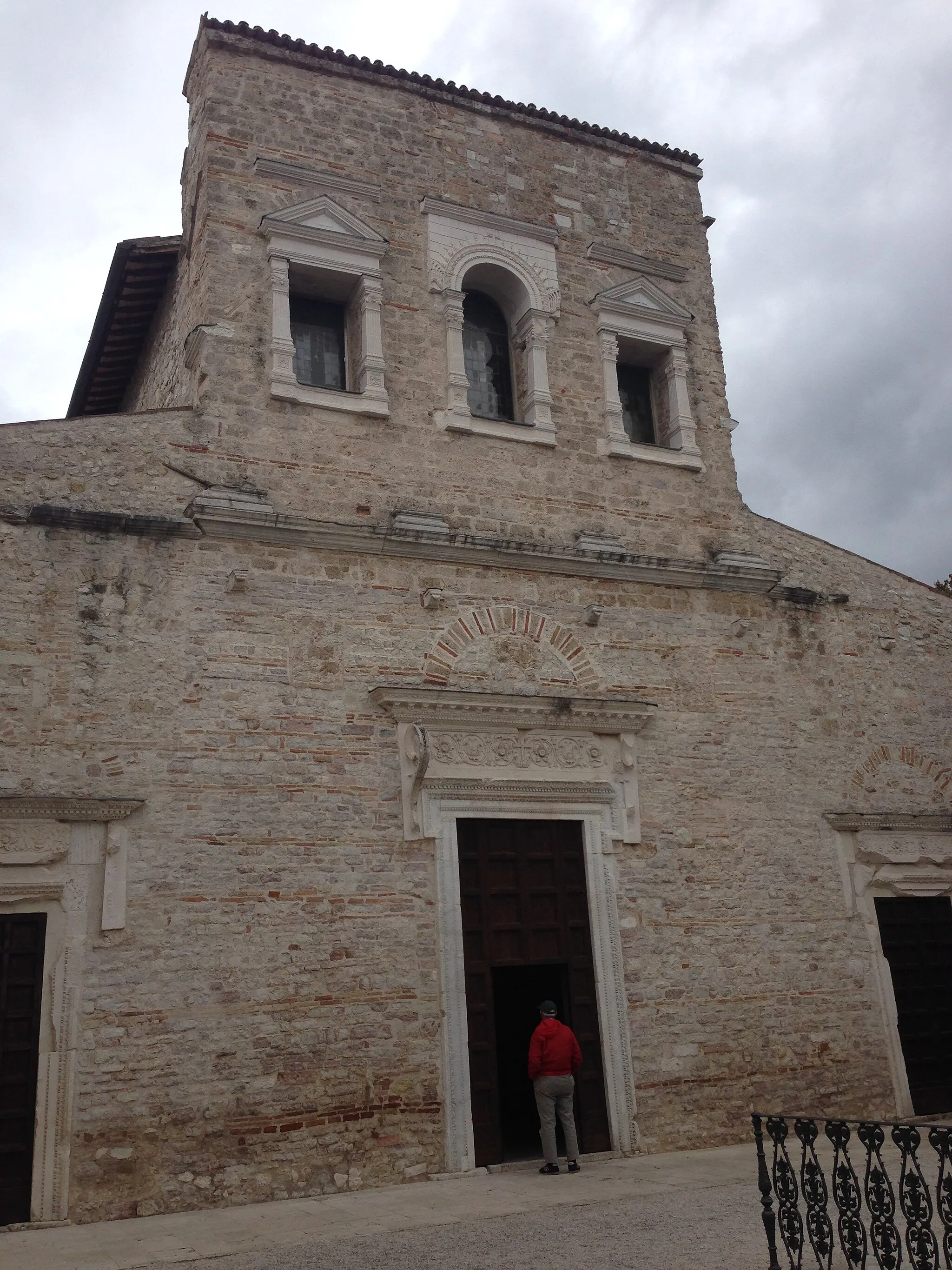 Photo showing: San Salvatore. Spoleto. Facciata