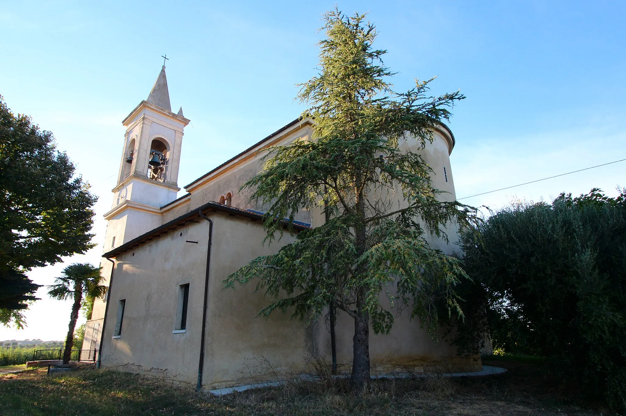 Photo showing: Church San Cristoforo, Badia, hamlet of Castiglione del Lago, Umbria, Italy