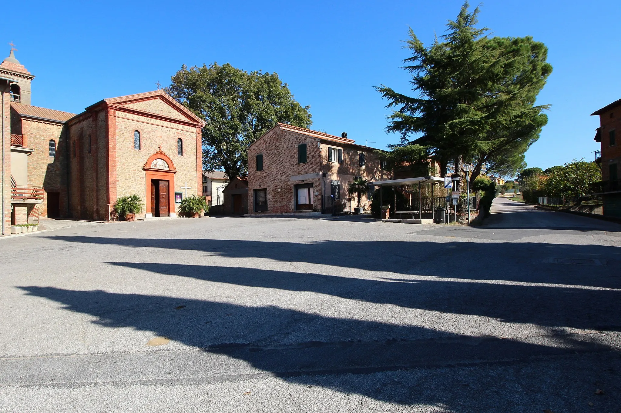 Photo showing: Macchie, hamlet of Castiglione del Lago, Province of Perugia, Umbria, Italy