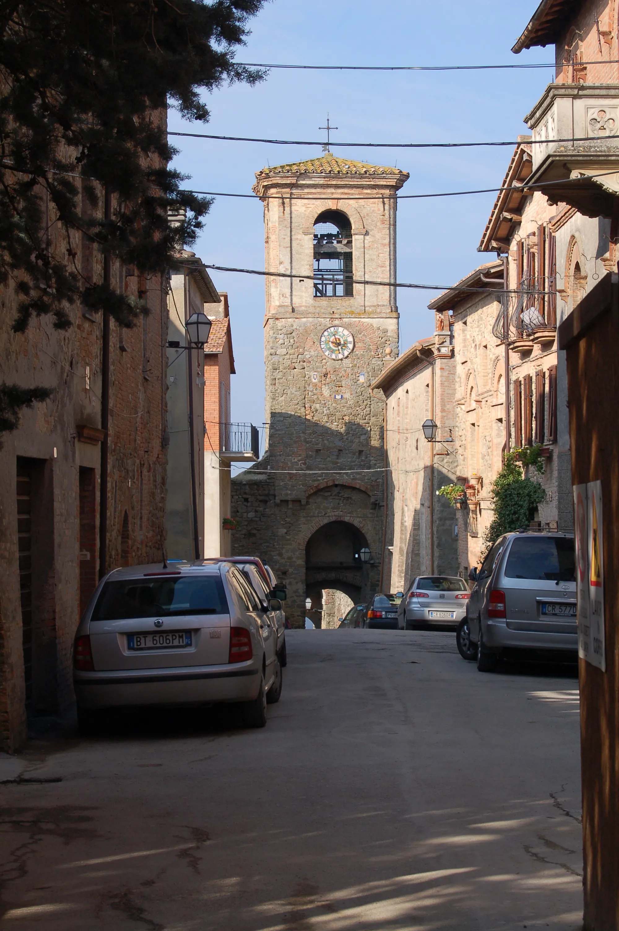 Photo showing: Veduta del borgo medioevale