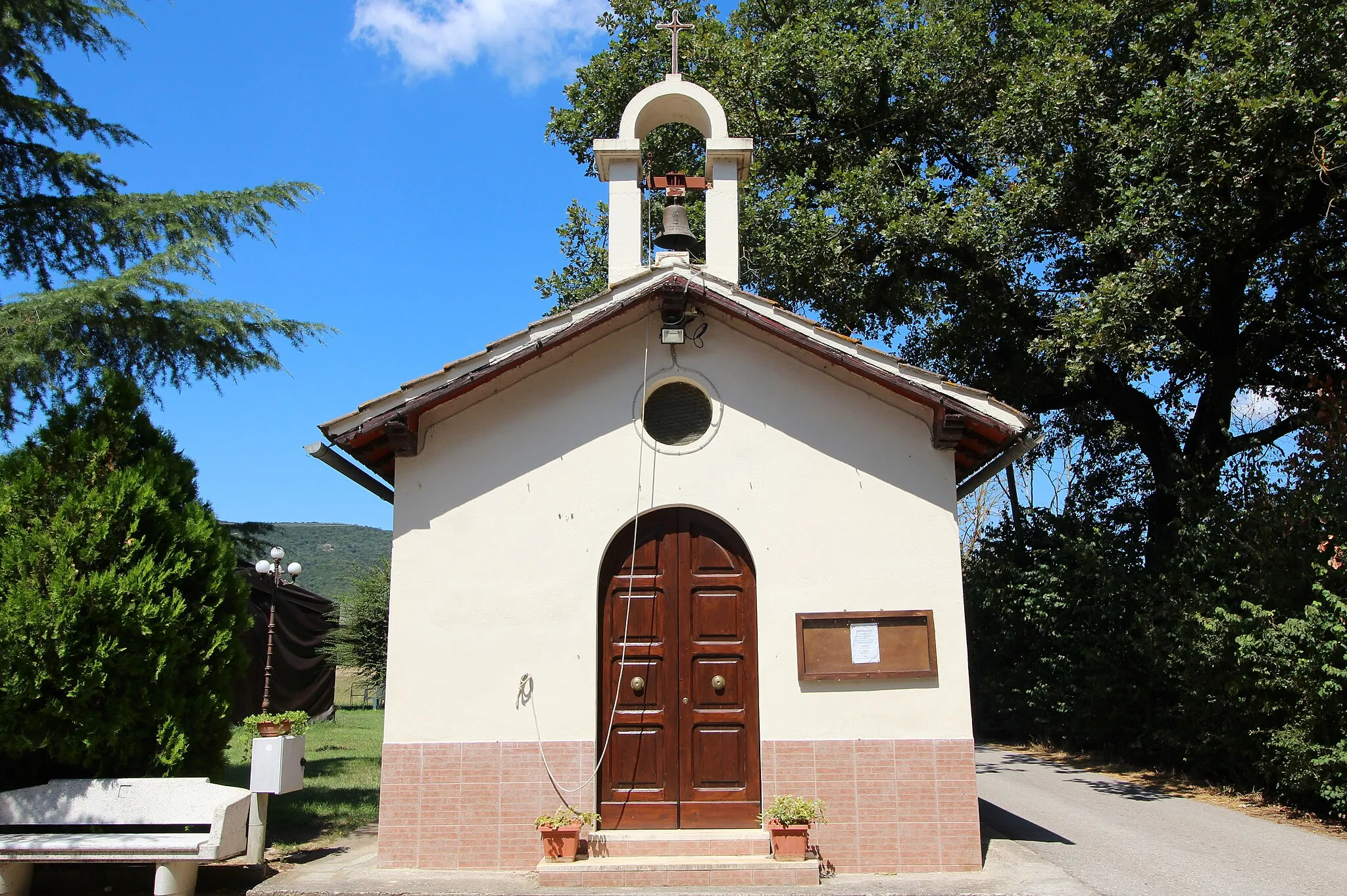 Photo showing: Church Santa Maria Goretti, Località Vallupina, Agello, hamlet of Magione, Umbria, Italy
