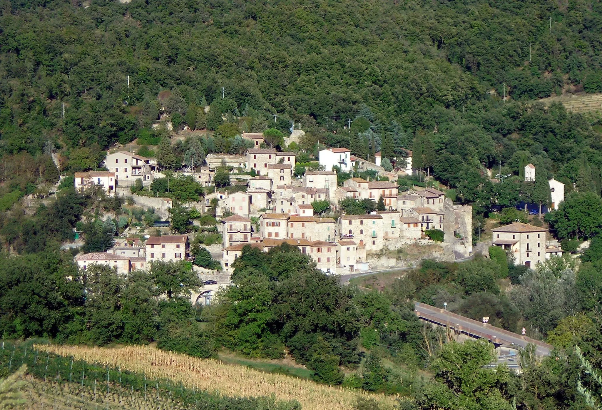 Photo showing: Pontecuti from statale orvietana, Todi, Perugia, Umbria, Italy