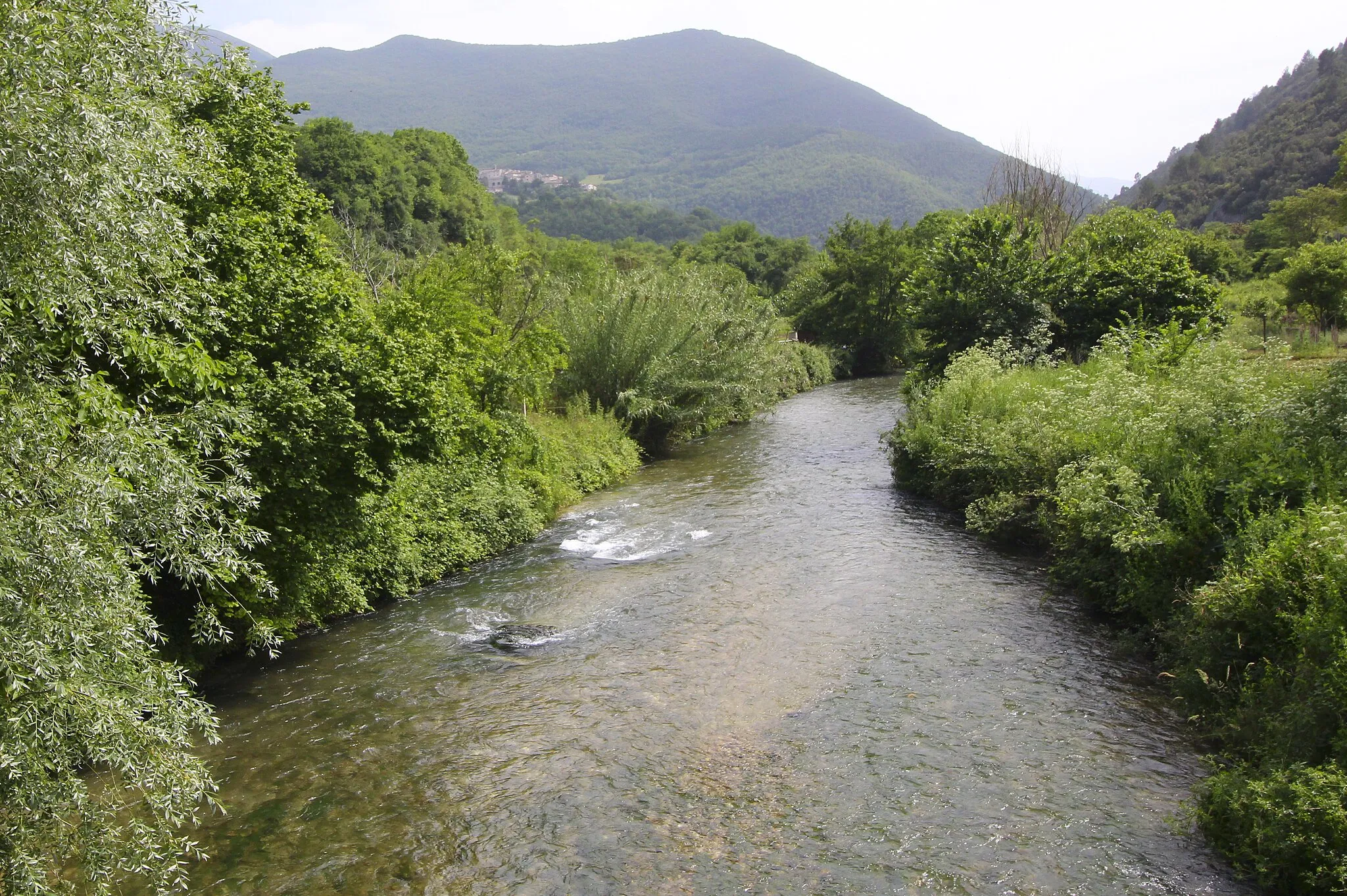 Photo showing: The Nera River in Piedipaterno, hamlet of Vallo di Nera, Province of Perugia, Umbria, Italy