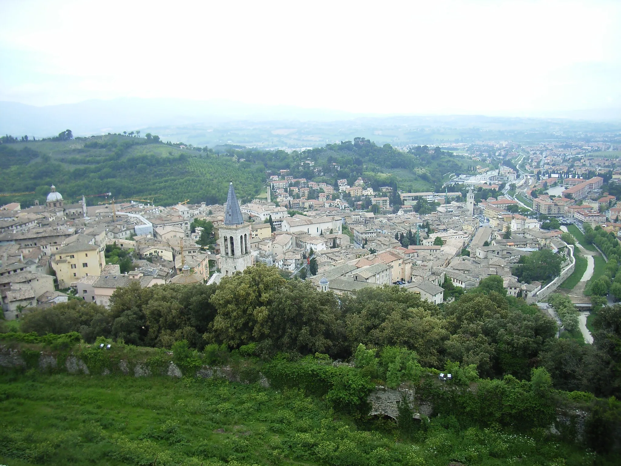 Photo showing: Spoleto (Italy): View of the city