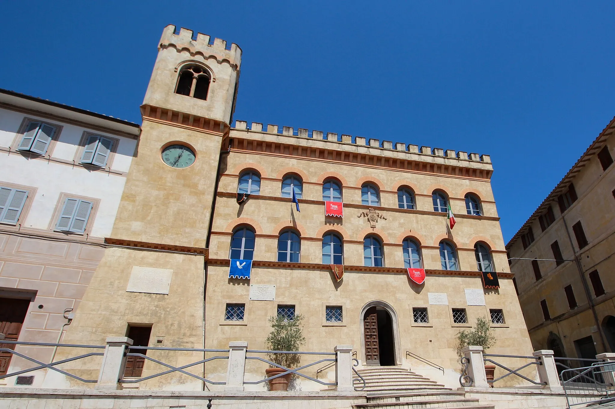 Photo showing: Palazzo Comunale, town hall of Magione, Province of Perugia, Umbria, Italy