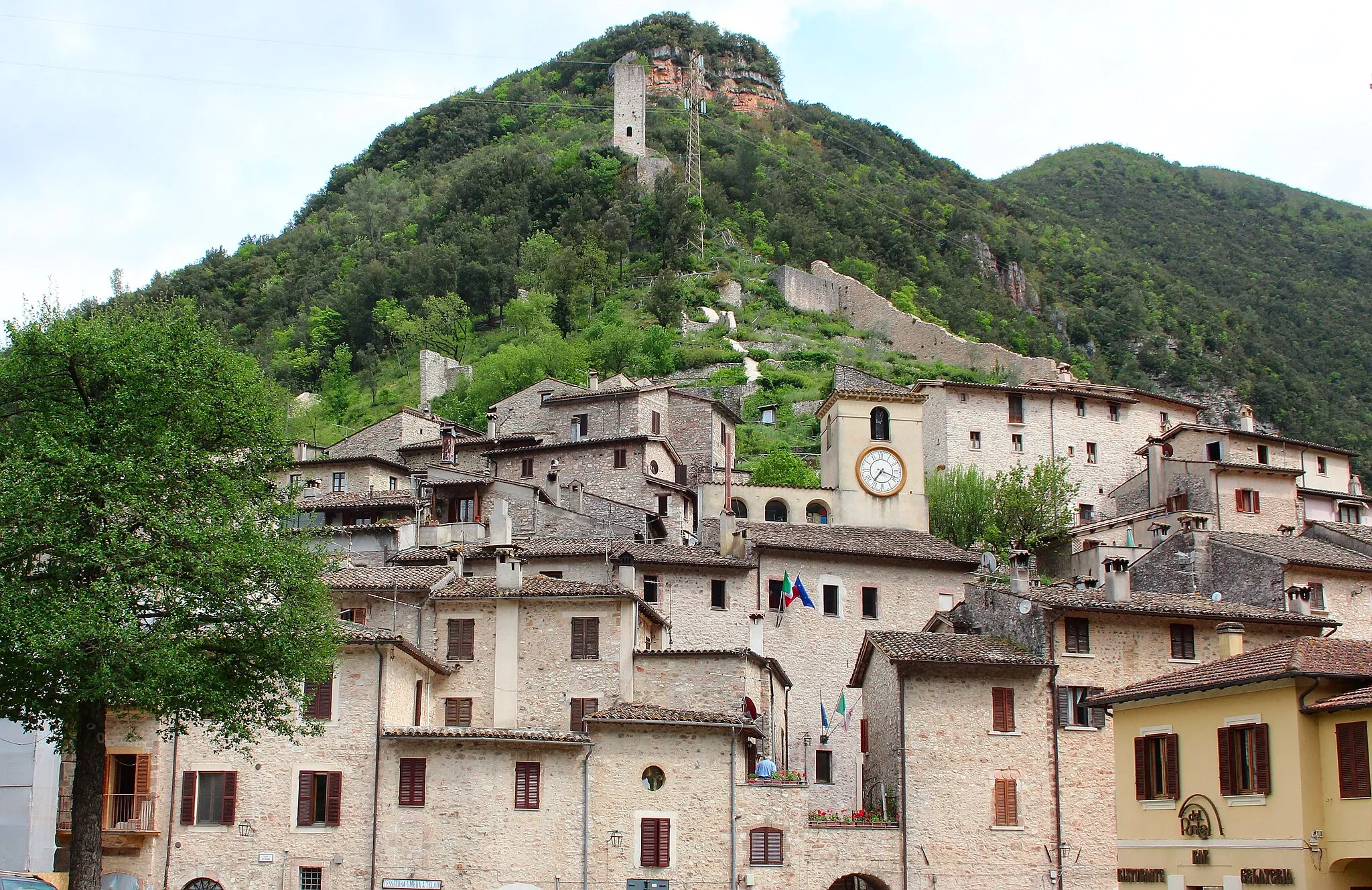 Photo showing: Panorama of Scheggino, Province of Perugia, Umbria, Italy