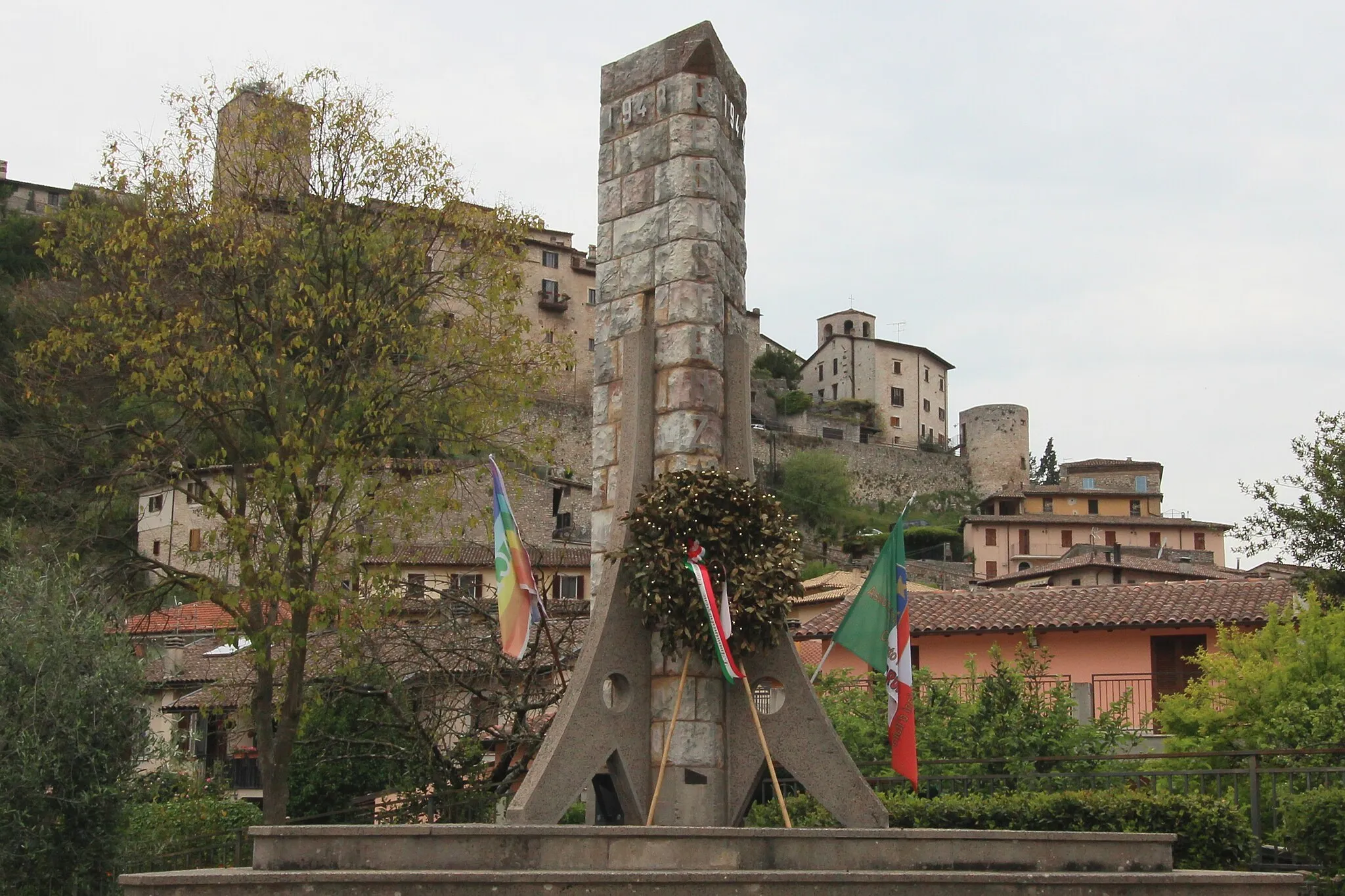 Photo showing: Monumento ai Caduti della Resistenza (Arrone)