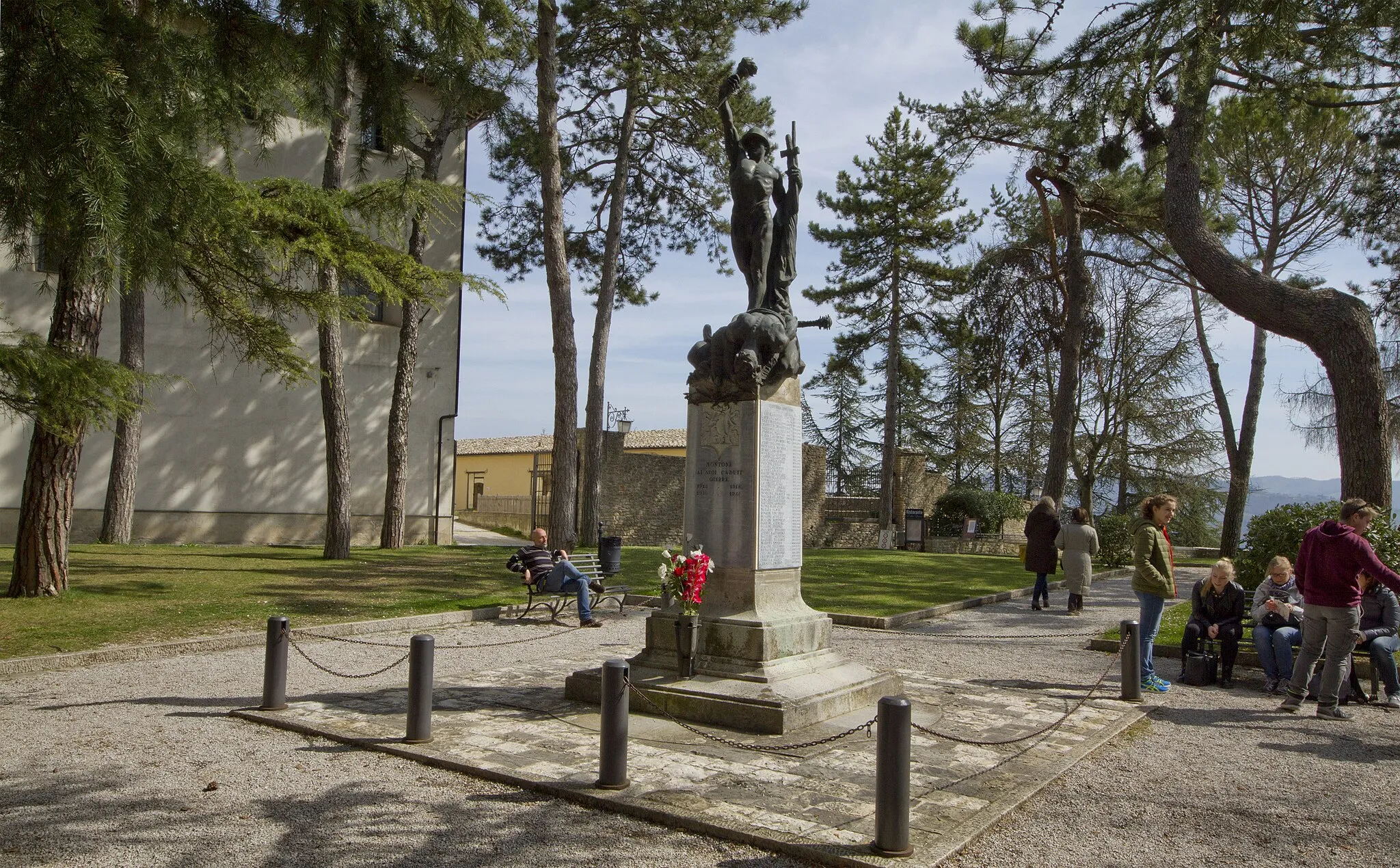 Photo showing: Monumento ai Caduti I Guerra Mondiale, Montone PG, Umbria, Italy