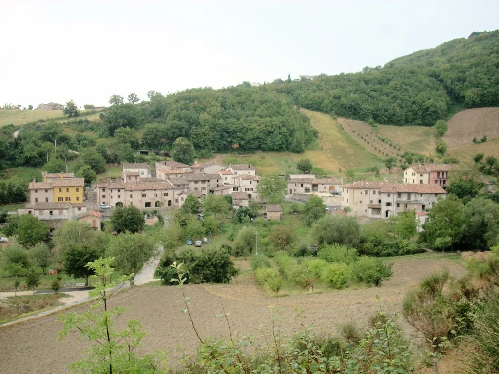 Photo showing: vallina, frazione di Fabriano: panorama.