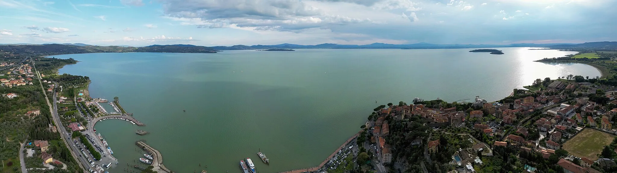 Photo showing: Lago Trasimeno vito con il drone