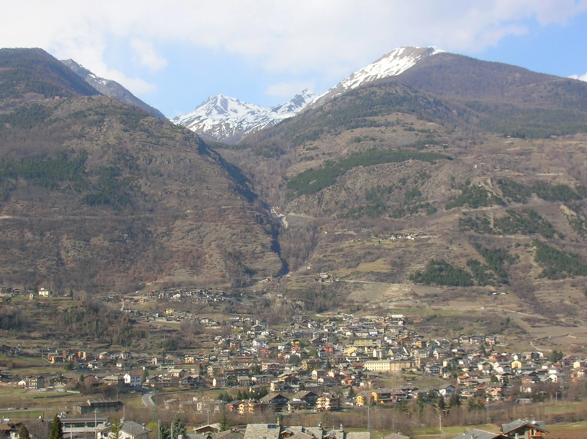 Photo showing: Panorama da Pompiod, Jovençan, Valle d'Aosta, Italia.