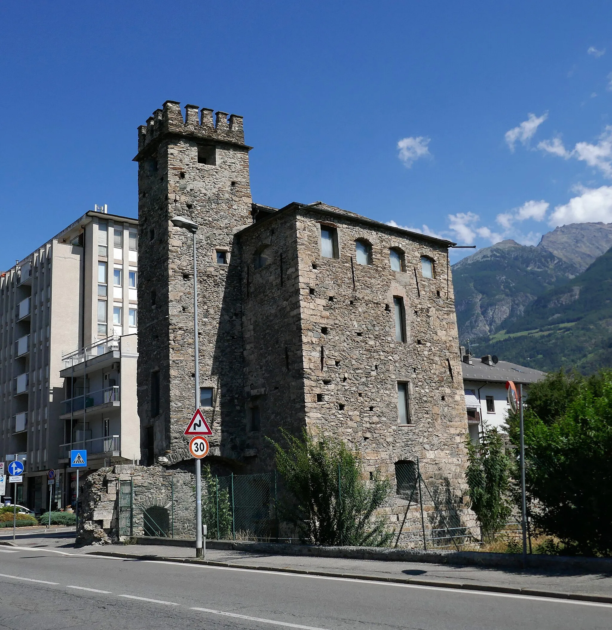 Photo showing: Torre del lebbroso, Aosta.