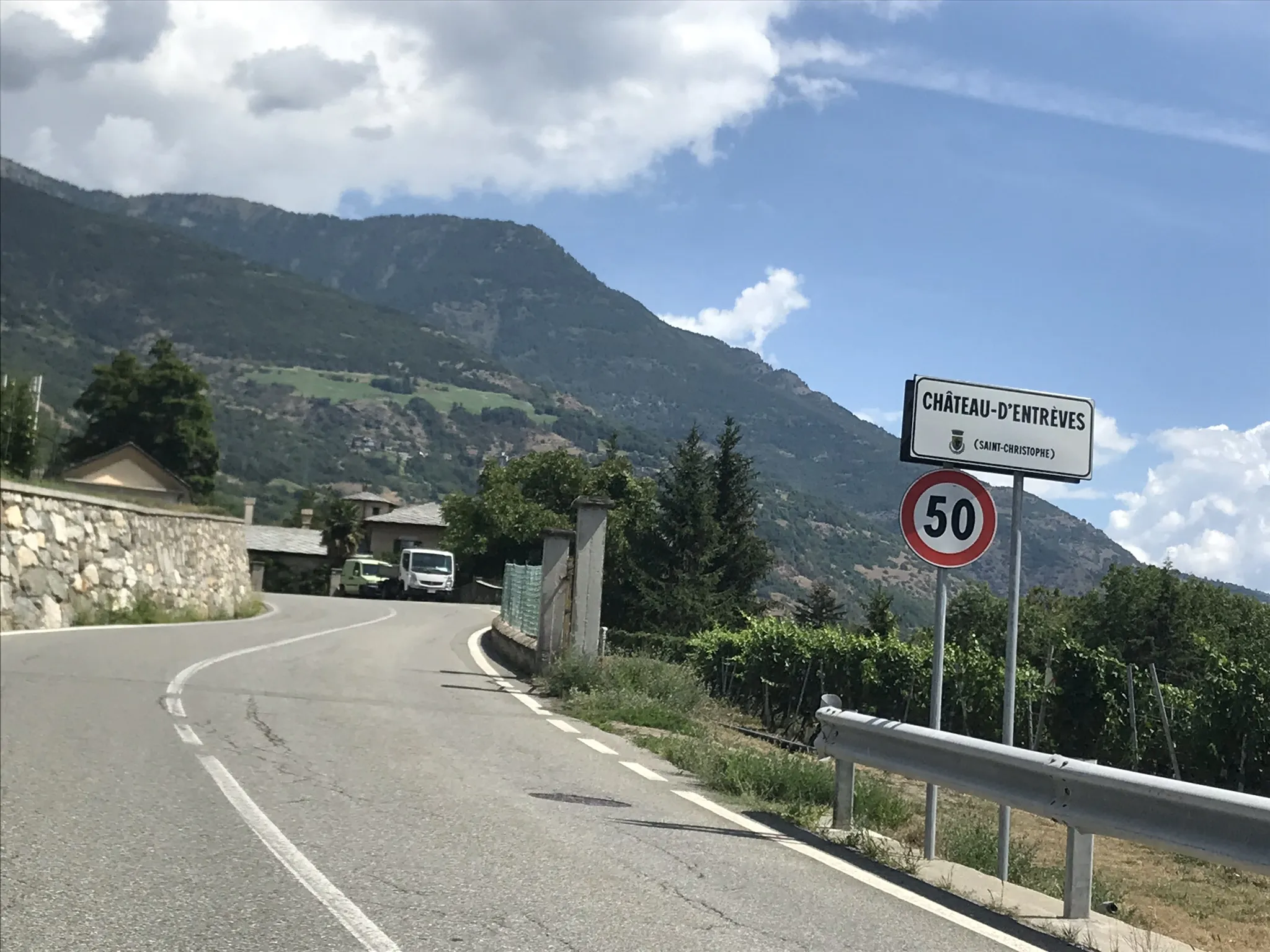 Photo showing: Entrée château d'Entrèves St-Christophe