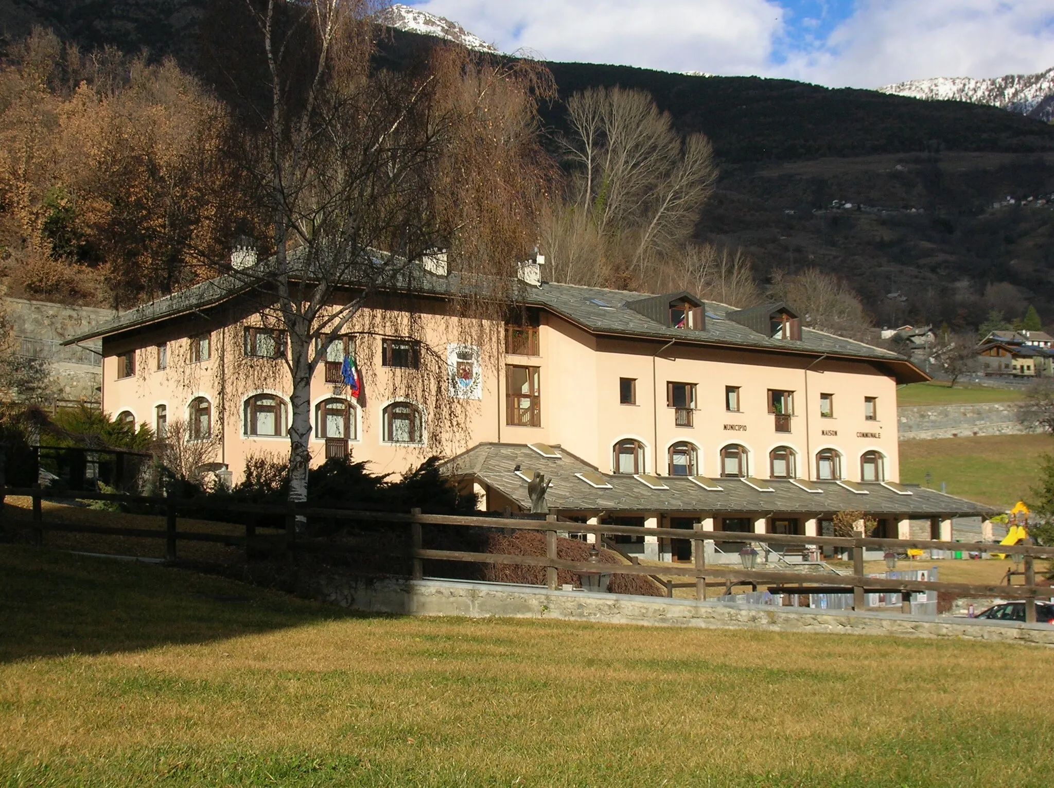 Photo showing: Municipio di Saint-Christophe, Valle d'Aosta, Italia.