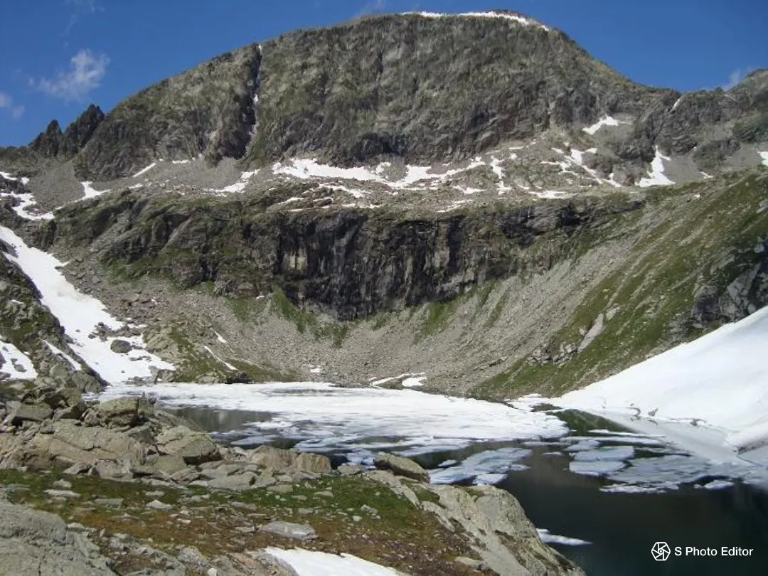 Photo showing: Versante Valsesiano della Punta di Ciampono