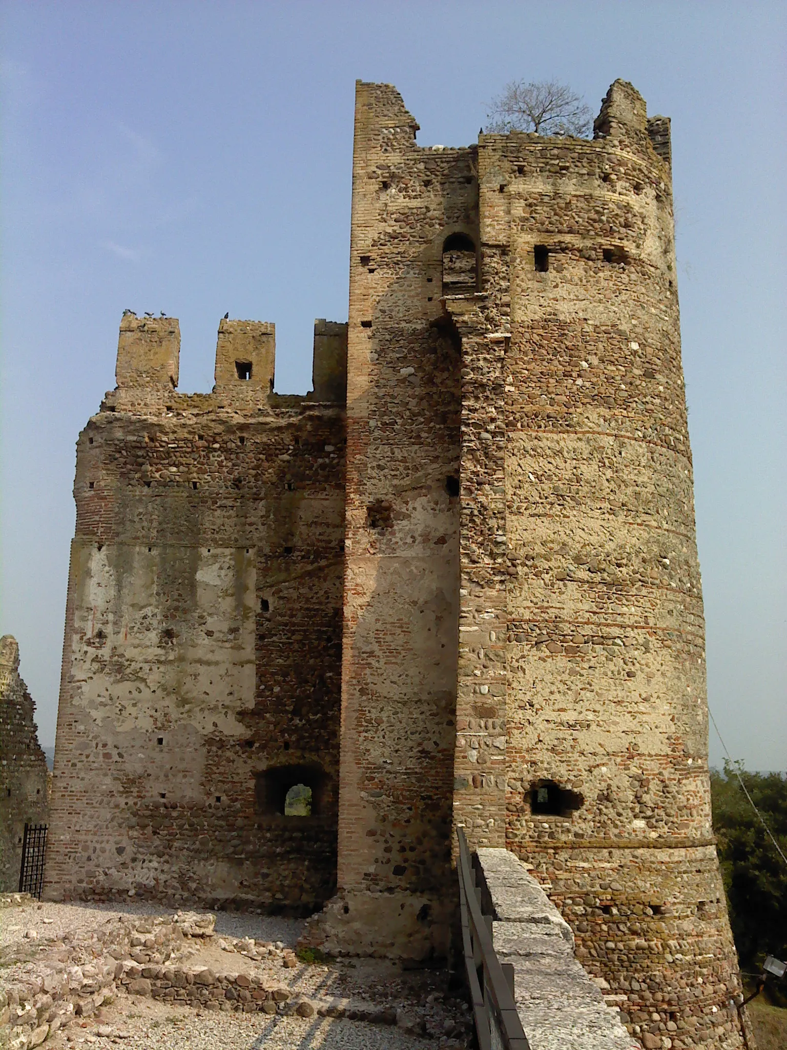 Photo showing: Castello Scaligero Valeggio Sul Mincio Verona Torre Tonda