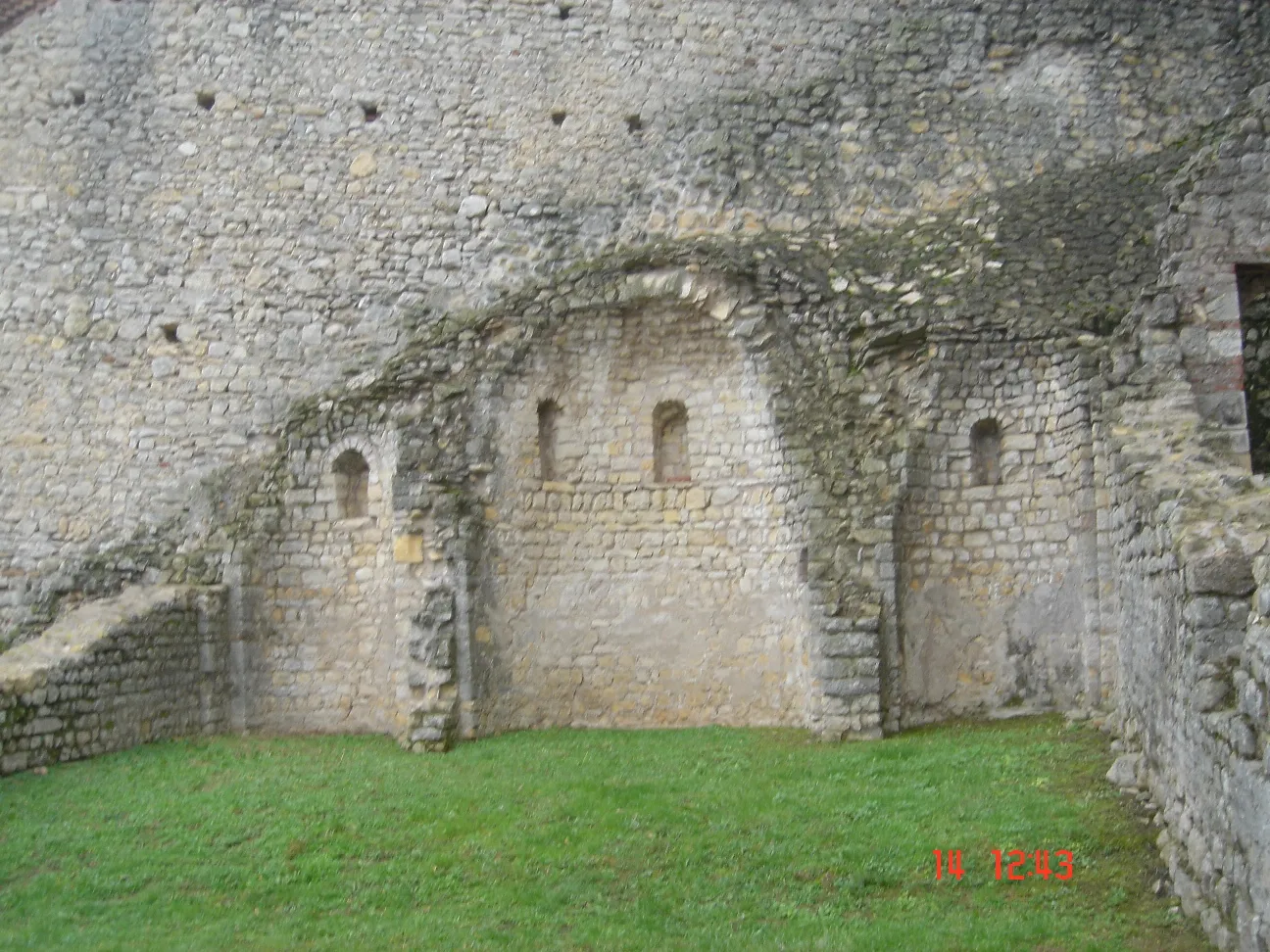 Photo showing: Resti di una Chiesa all'interno del Castello di Soave