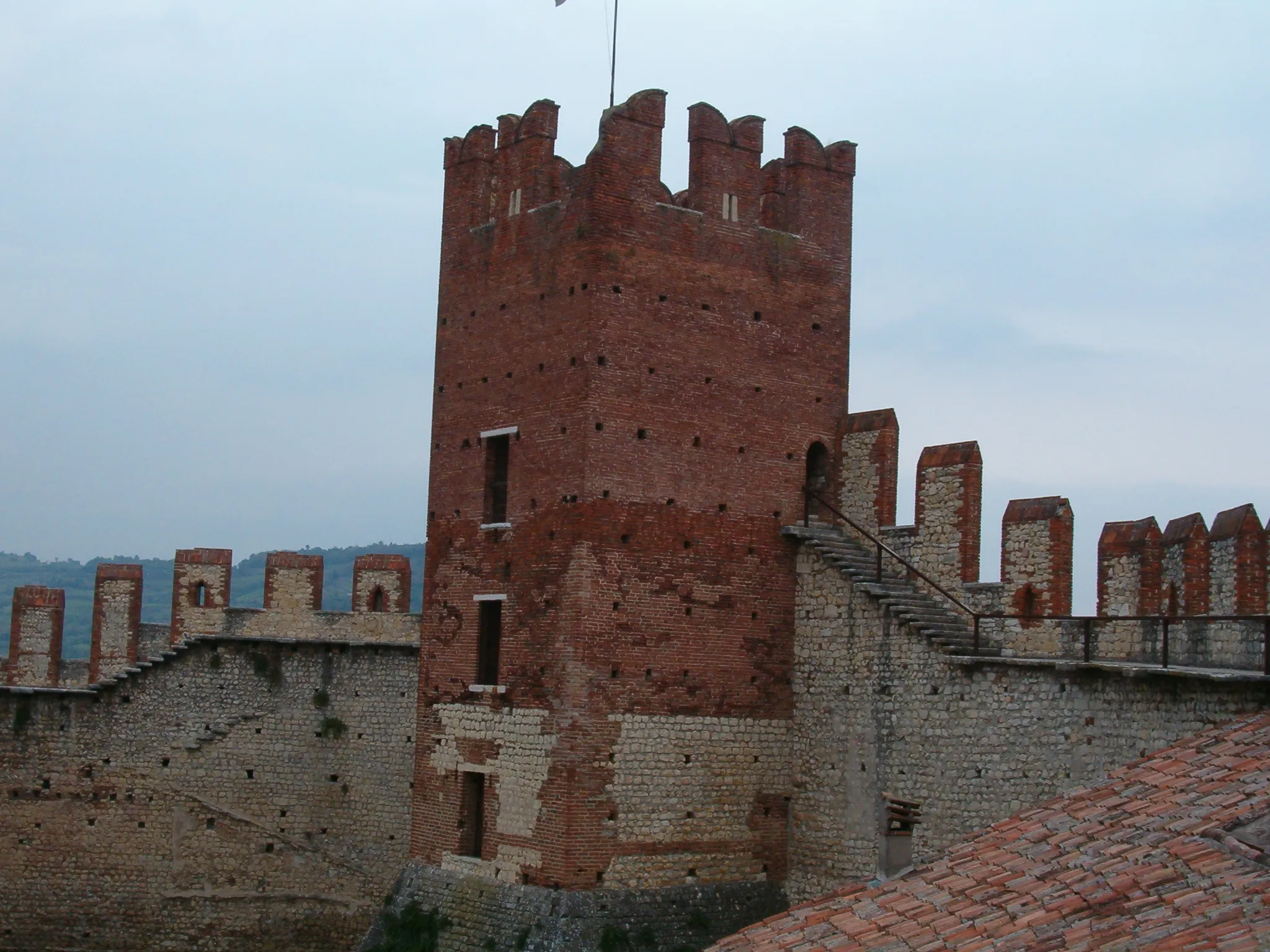 Photo showing: Castle of Soave (Province of Verona.