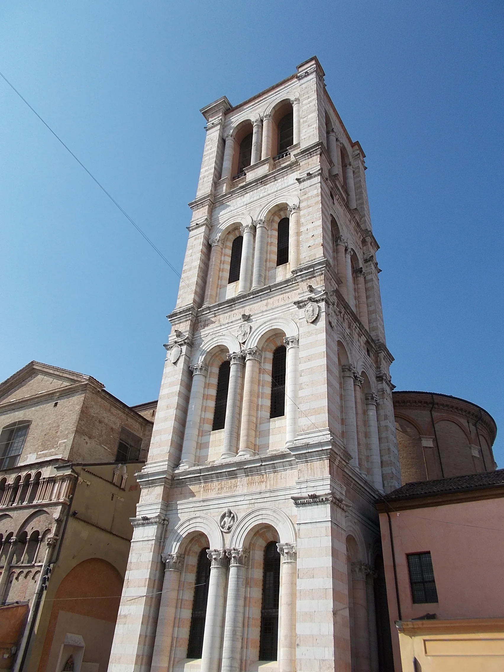 Photo showing: Ferrara - katedrális, harangtorony