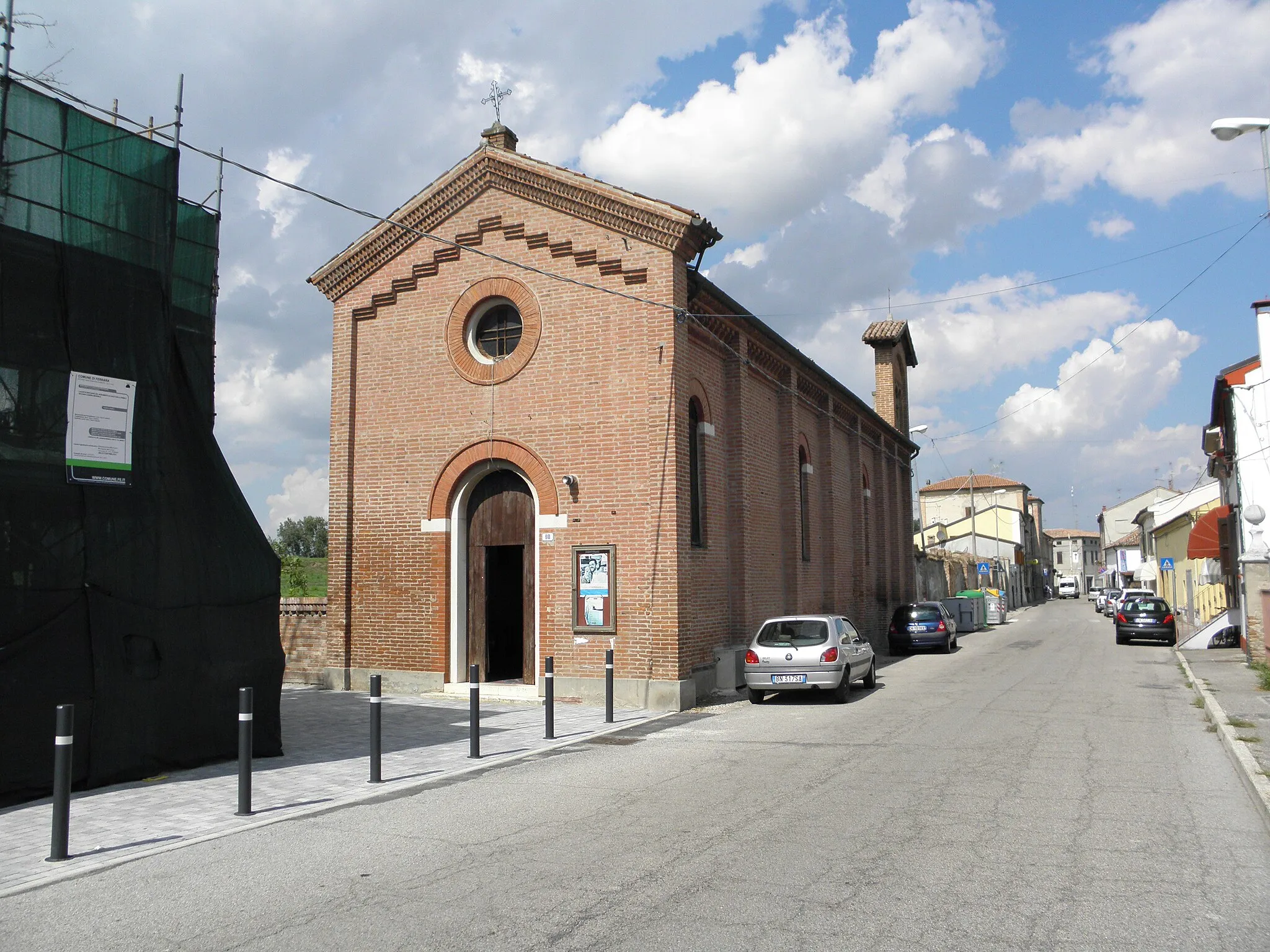 Photo showing: Francolino, frazione di Ferrara: la piccola chiesa romanica di San Marco Evangelista (XII secolo)
