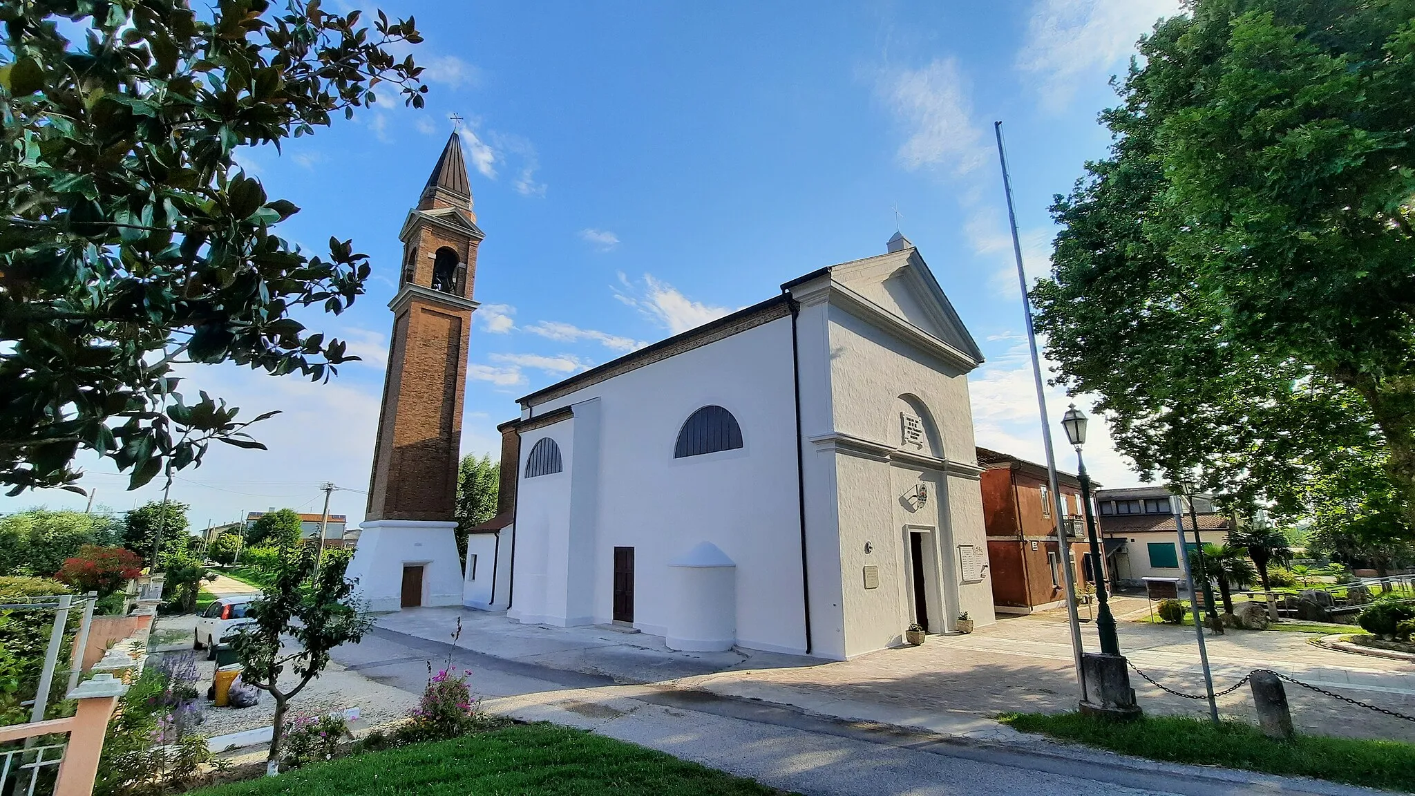 Photo showing: Chiesa di Mazzorno Destro, Taglio di Po