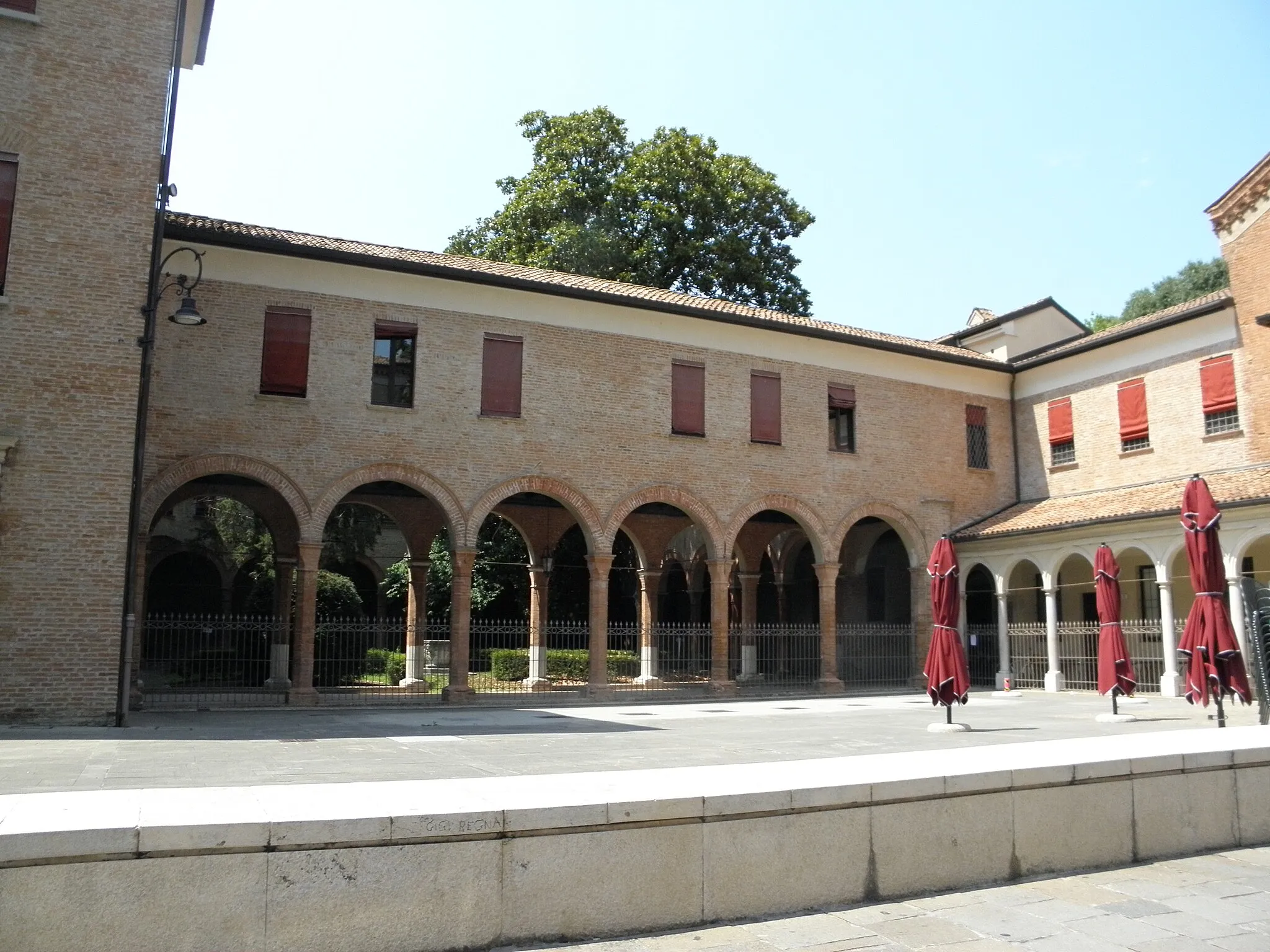 Photo showing: Ferrara, piazzetta Sant'Anna.