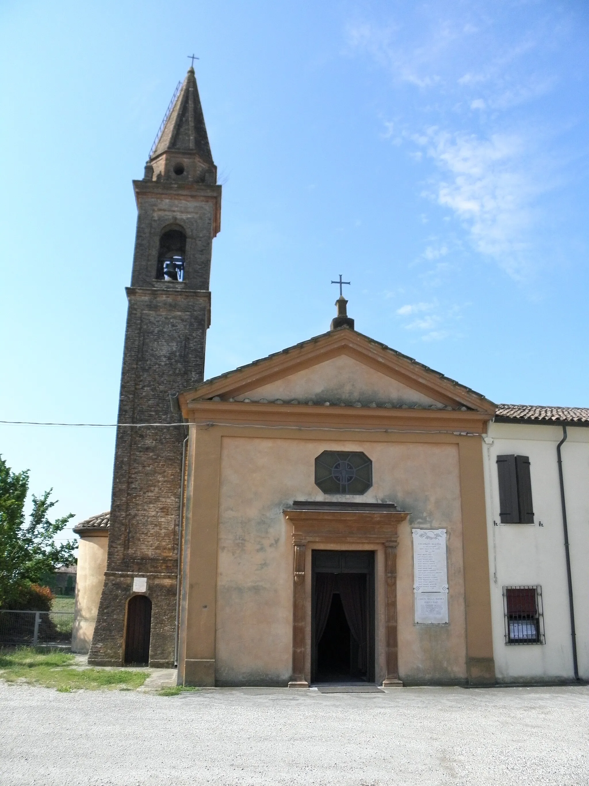 Photo showing: Cocomaro di Cona, frazione di Ferrara: la chiesa parrocchiale dell'Assunzione di Maria Vergine.
