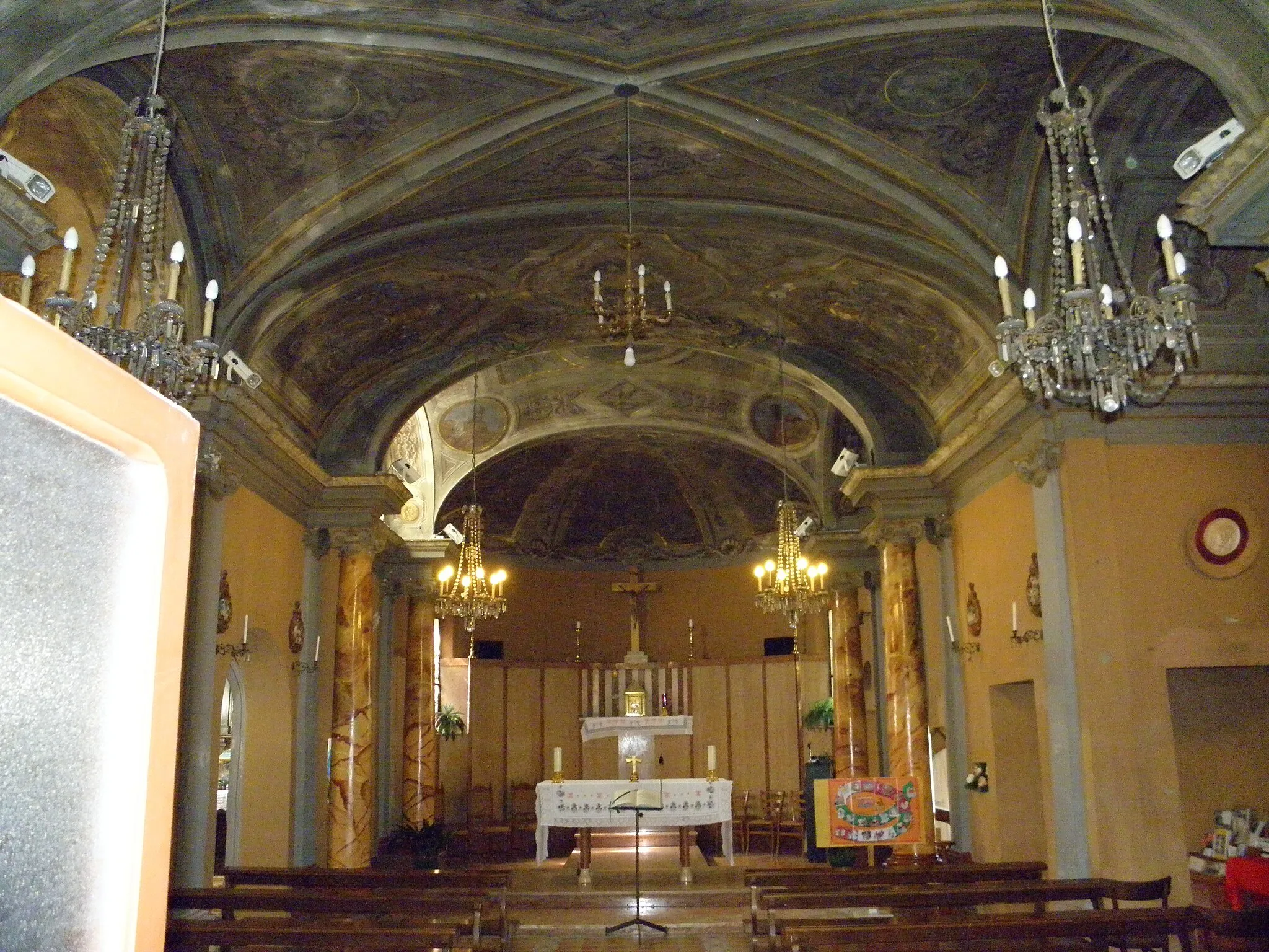 Photo showing: Cocomaro di Cona, frazione di Ferrara. Chiesa parrocchiale dell'Assunzione di Maria Vergine, interno.
