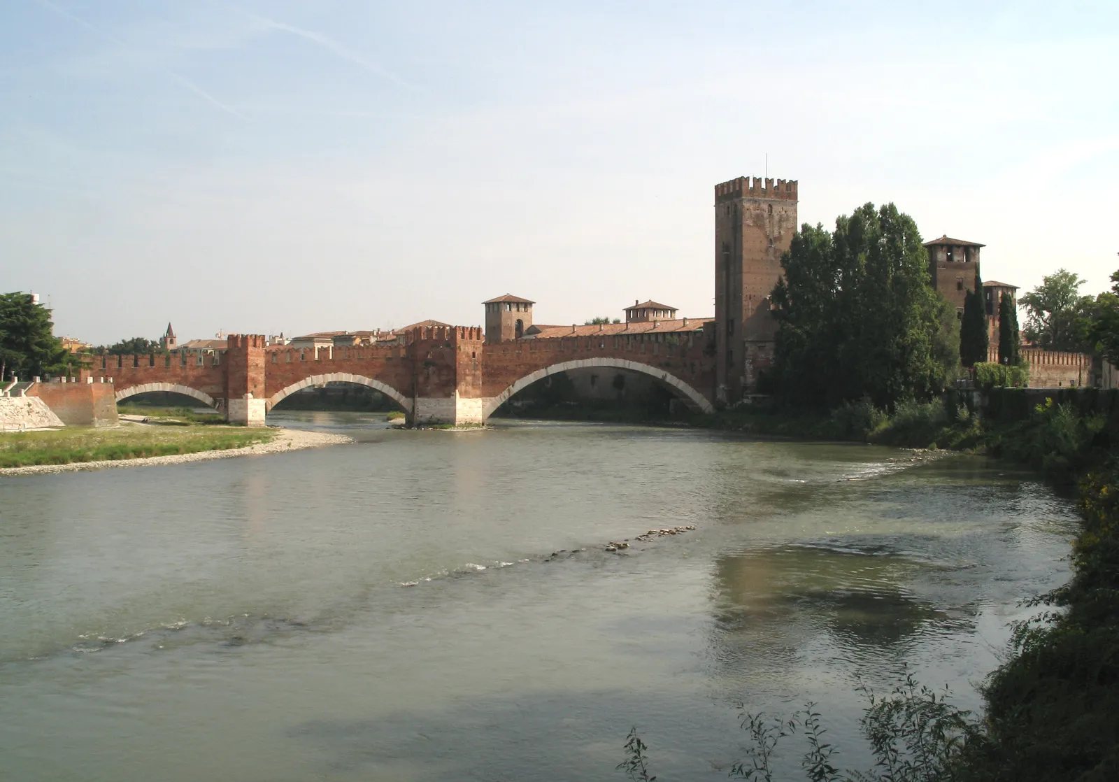 Photo showing: Castle Castelvechio and Ponte Scaligeri, located in the town of Verona/Italy