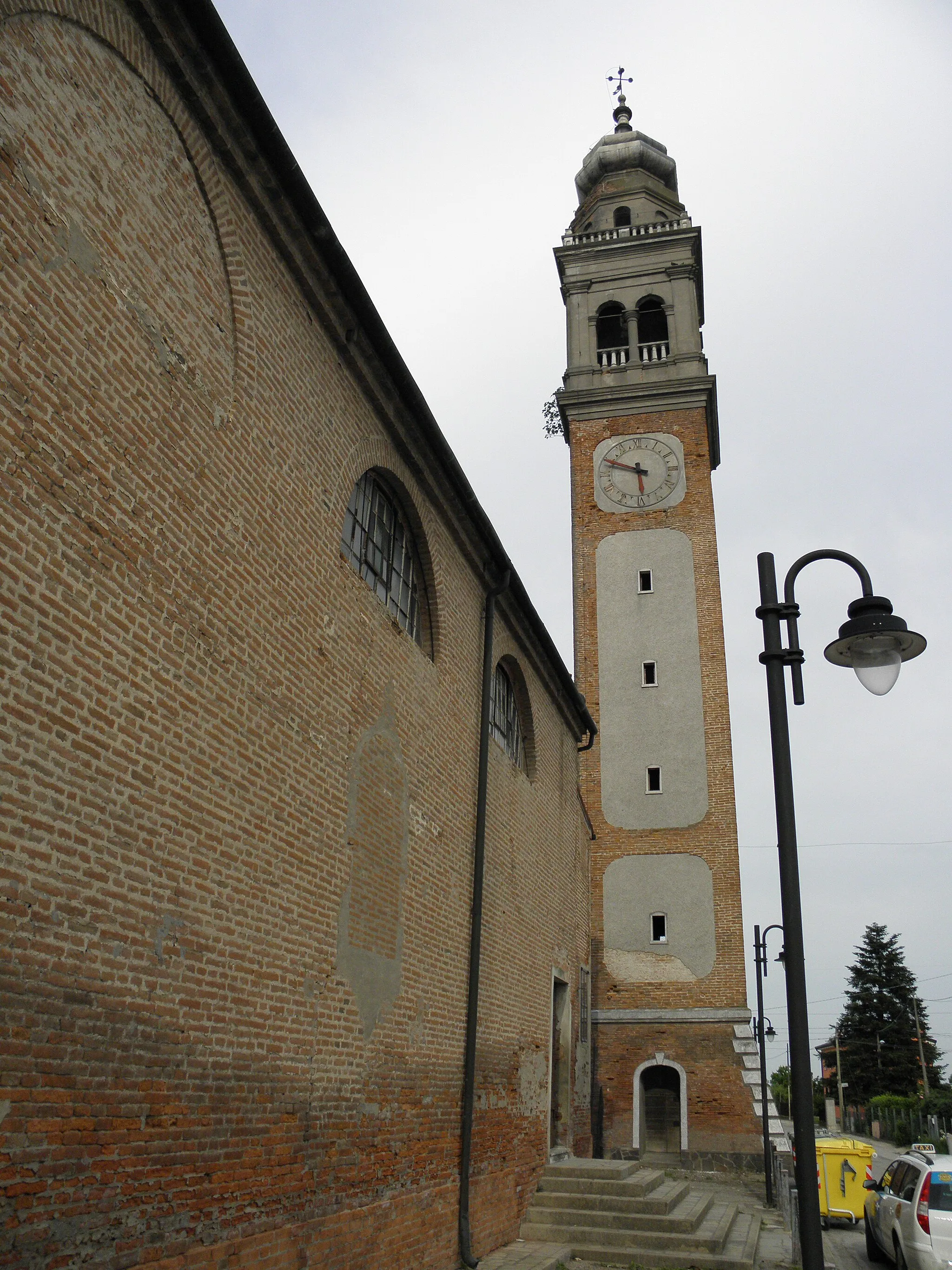 Photo showing: Mardimago, frazione di Rovigo: il campanile della chiesa parrocchiale di San Floriano.