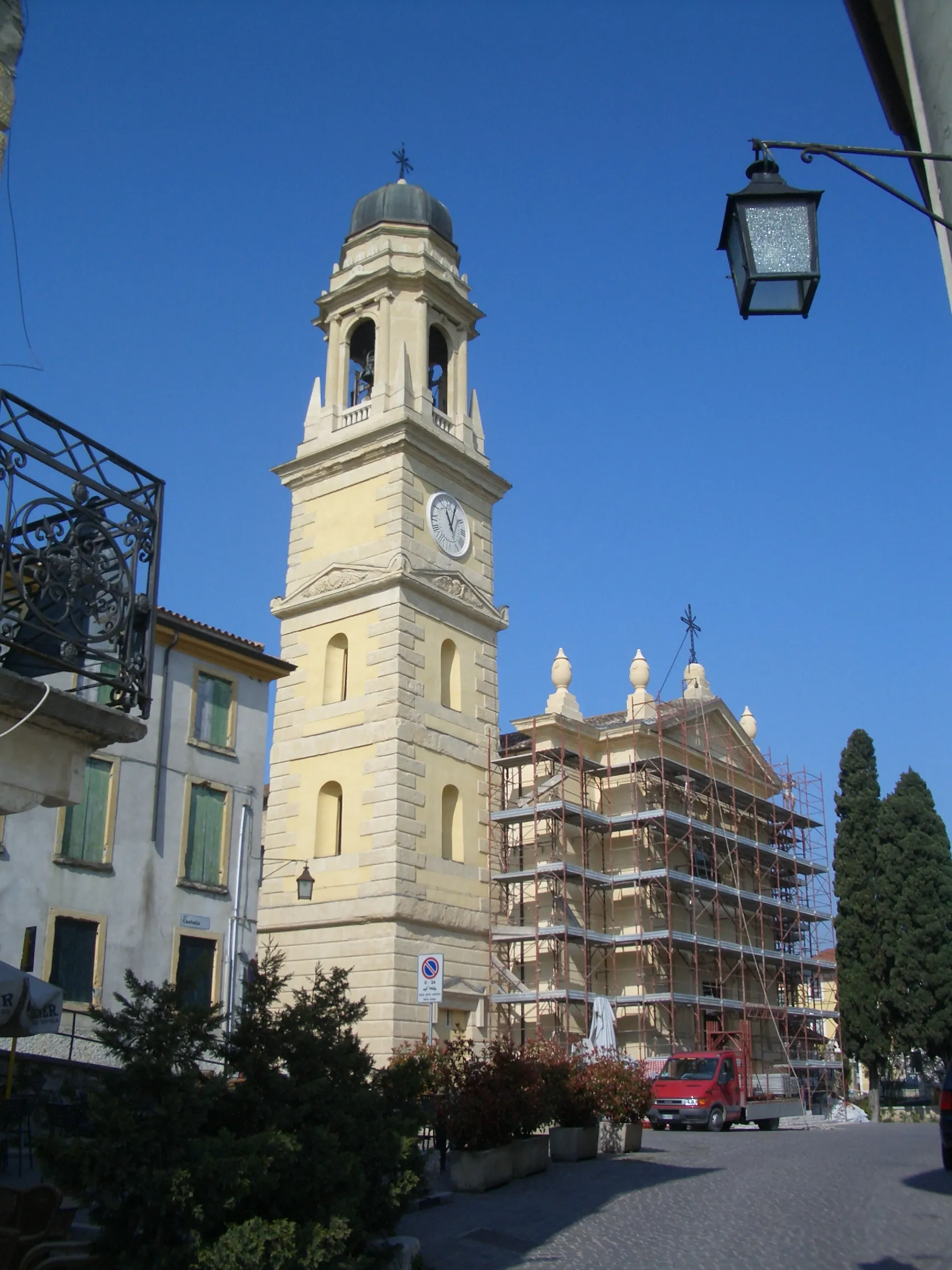 Photo showing: Chiesa Parrocchiale di Castelrotto - San Pietro in Cariano - Verona, in restauro