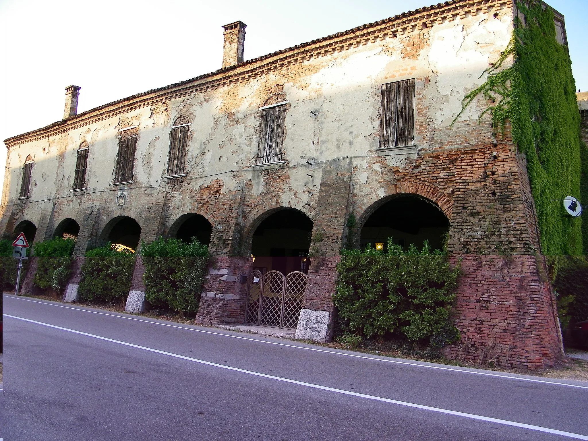Photo showing: Antica stazione di posta di Bevilacqua