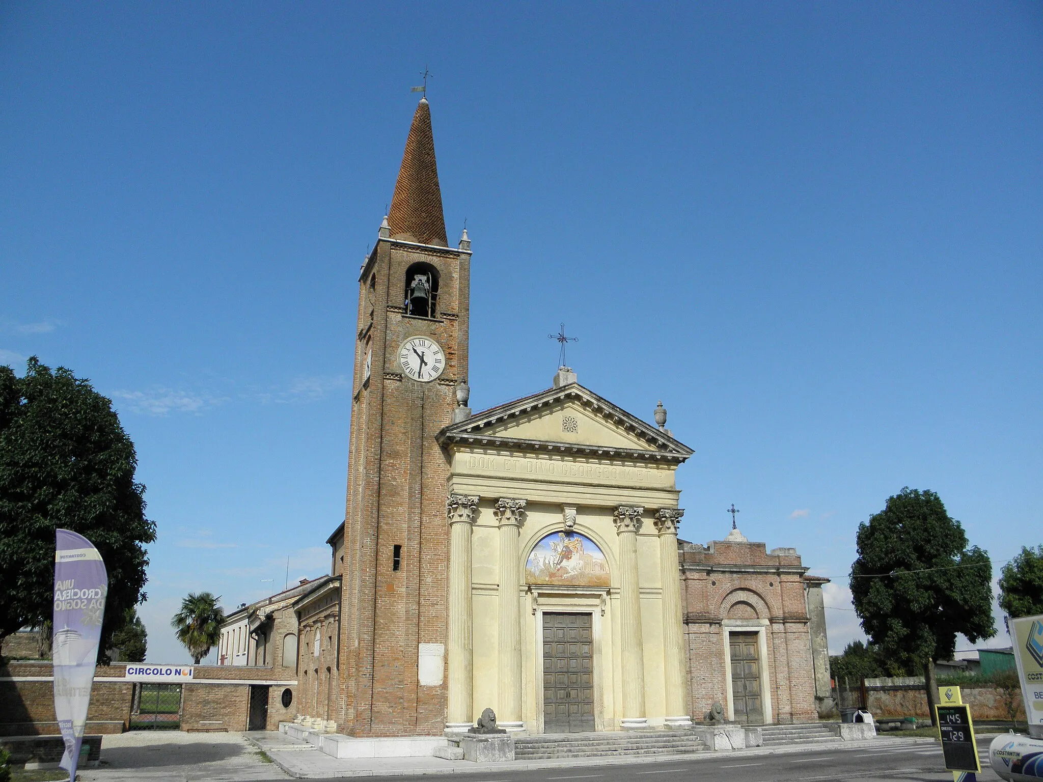 Photo showing: Marega, frazione di Bevilacqua: la chiesa di San Giorgio Martire.