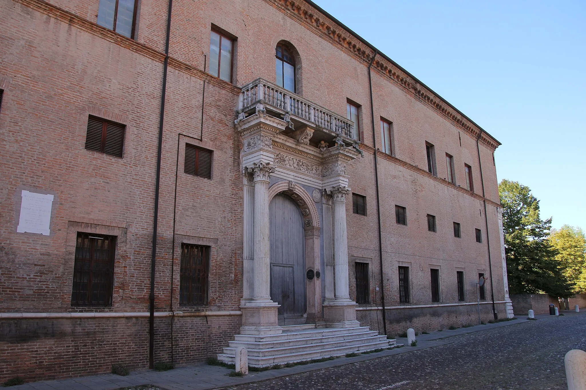 Photo showing: Ferrara, palazzo Prosperi-Sacrati