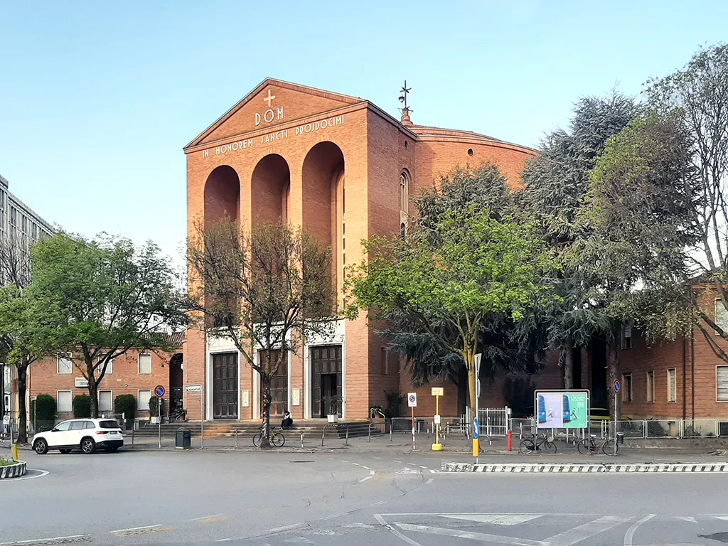 Photo showing: Padova, la chiesa di San Prosdocimo in piazzale Pontecorvo.
