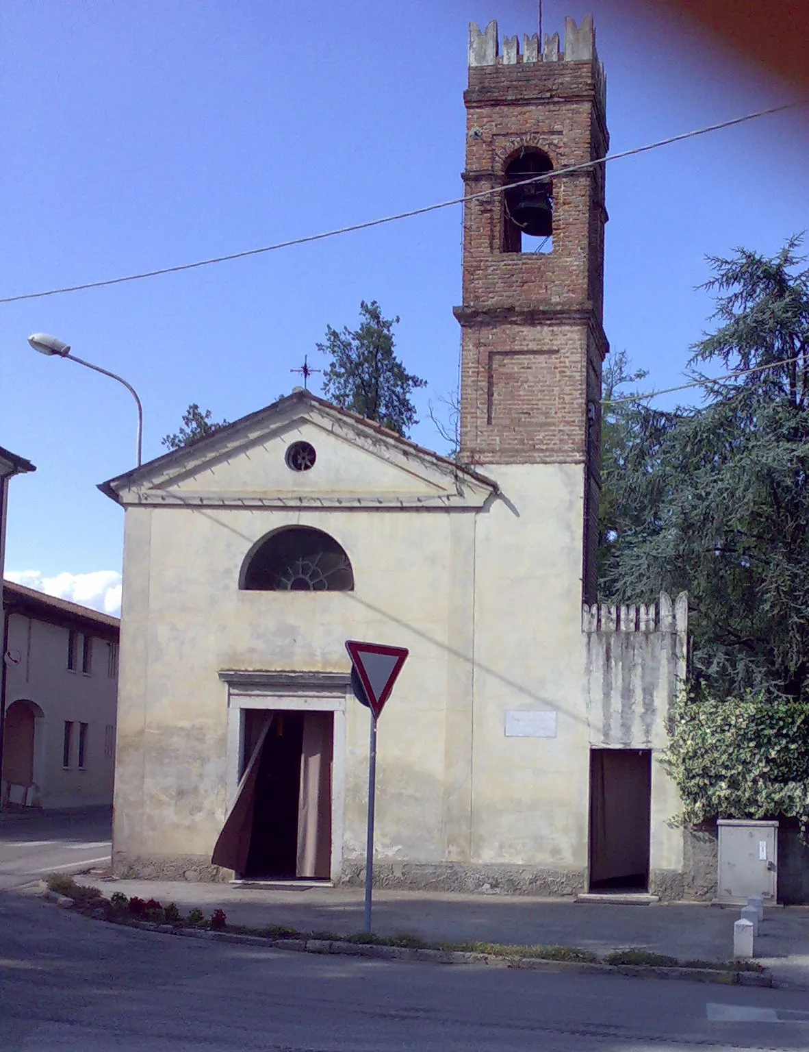 Photo showing: Ramon, frazione di Loria: l'Oratorio dedicato alla Madonna della Salute.