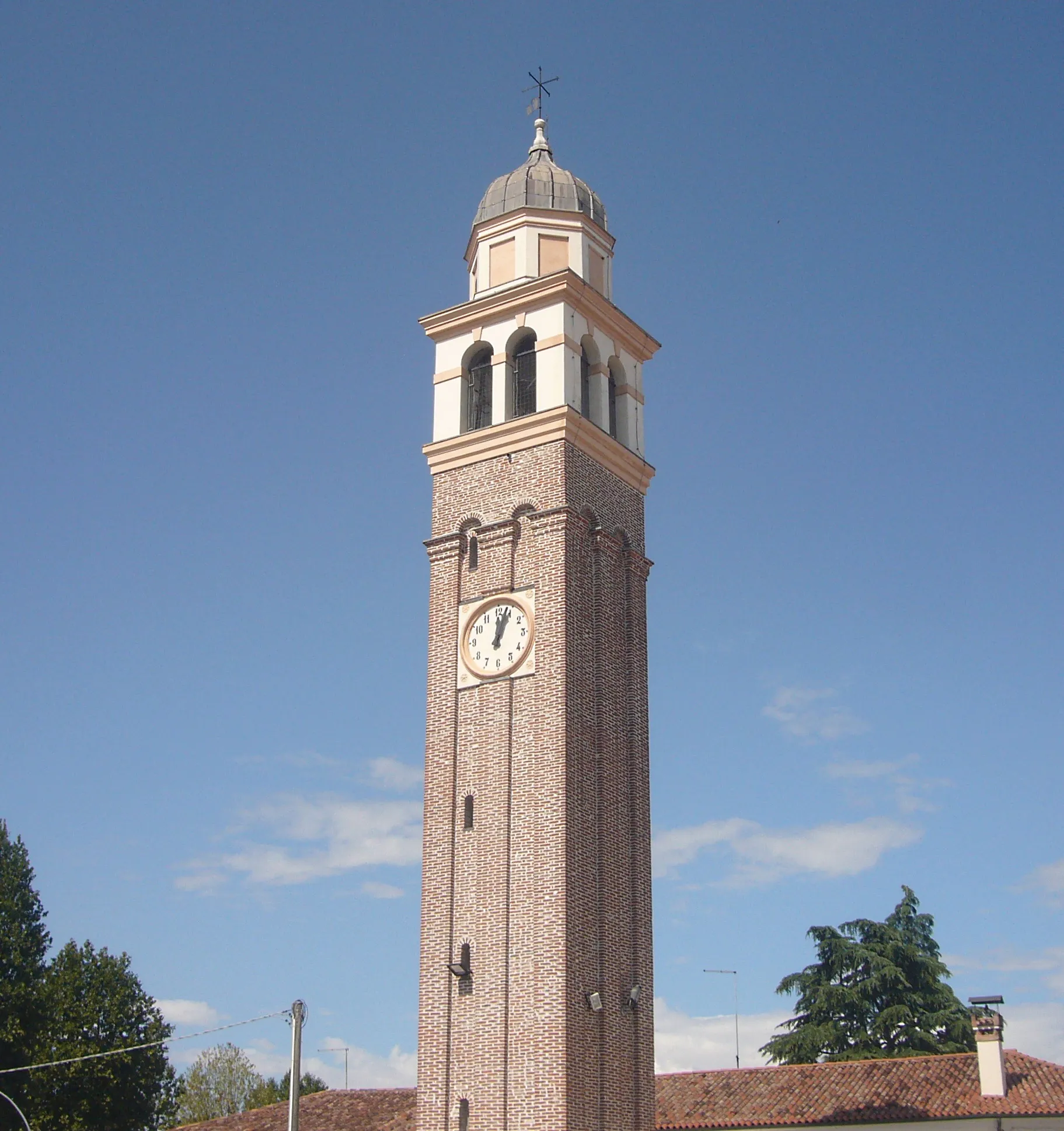 Photo showing: Il campanile di Villarazzo