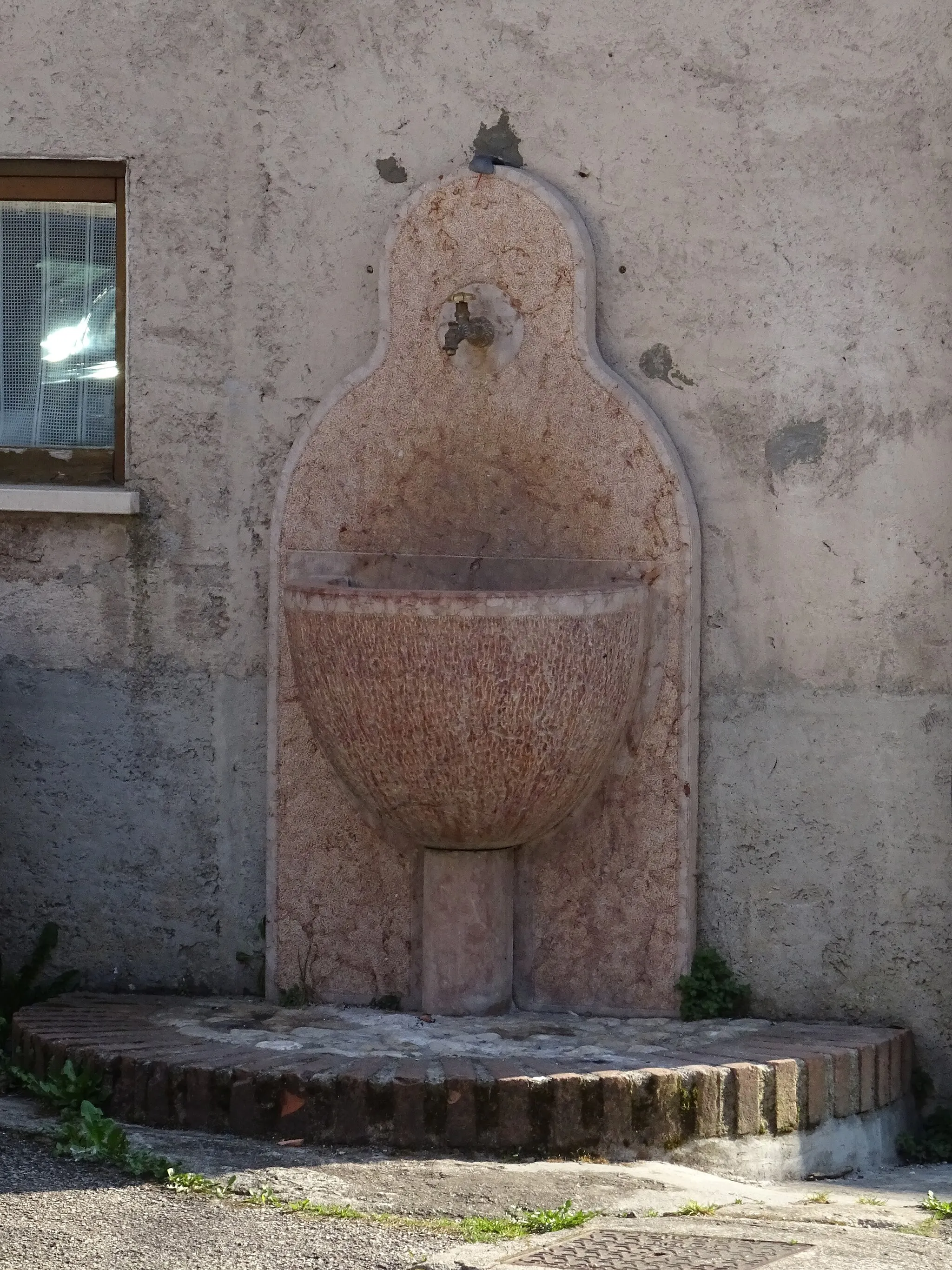 Photo showing: Setteca' (Valdastico, Veneto, Italy) - Fountain